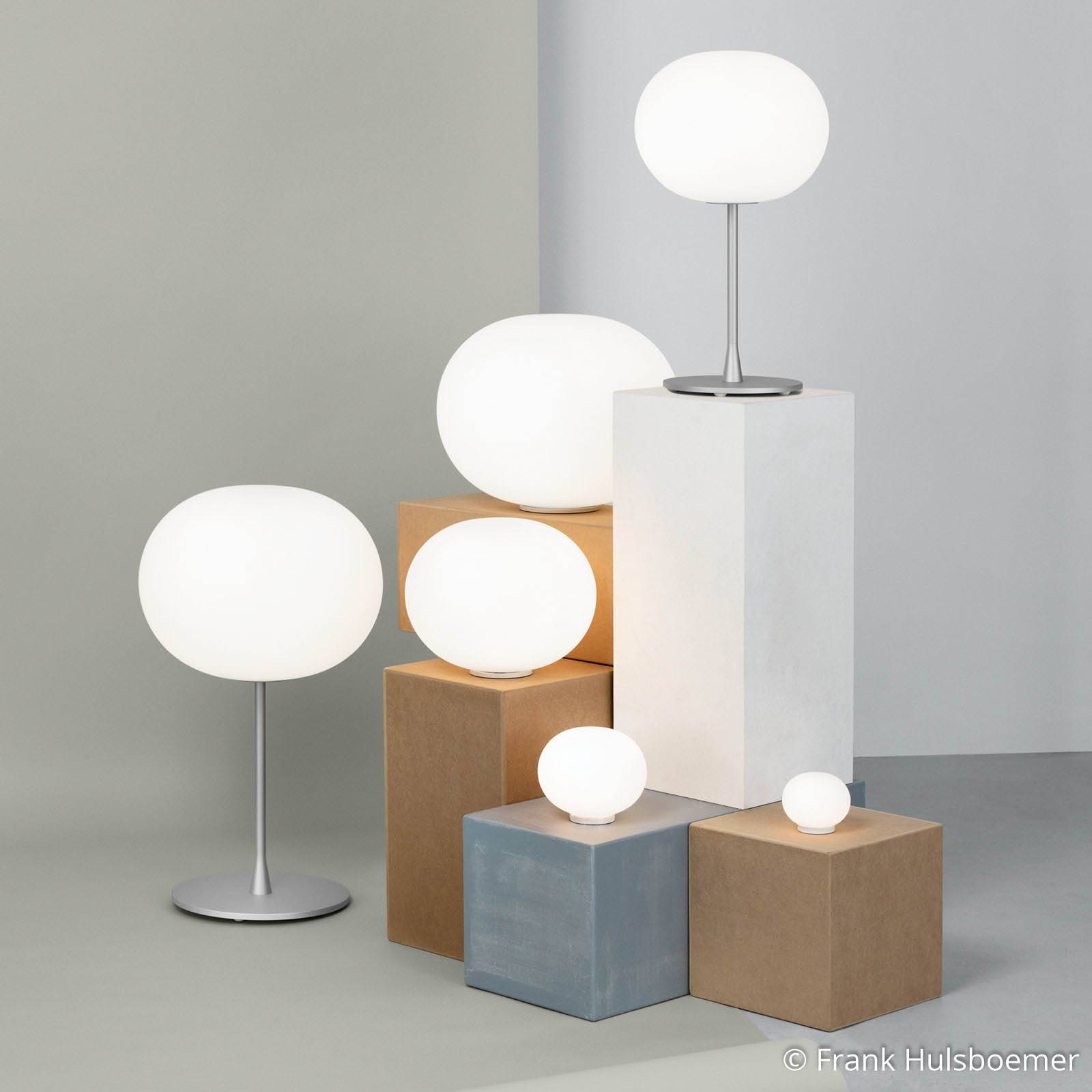 Lampa stołowa FLOS Glo-Ball Table 1, matowy srebrny