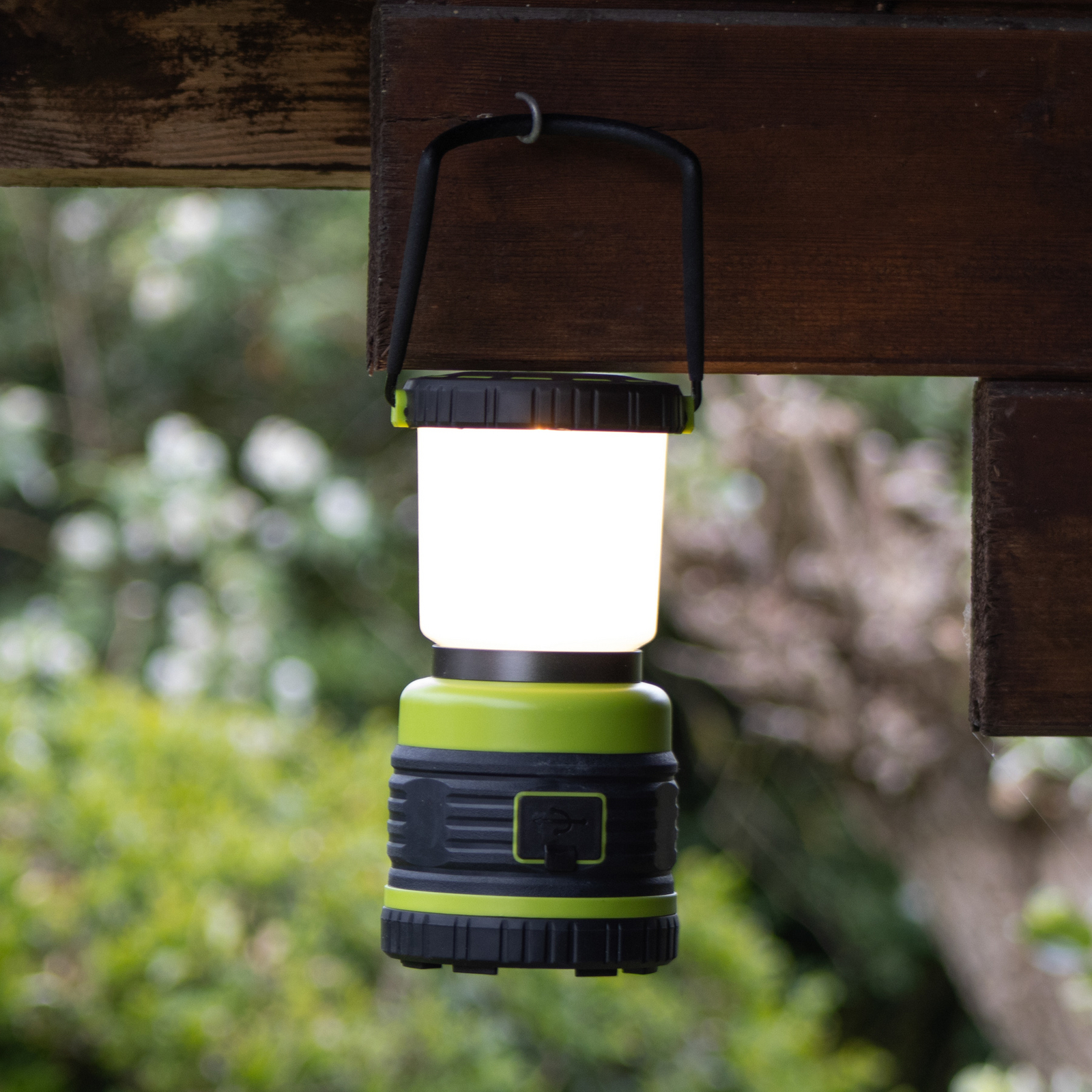 LED акумулаторна външна лампа 850944 черна/зелена височина 19 cm пластмаса