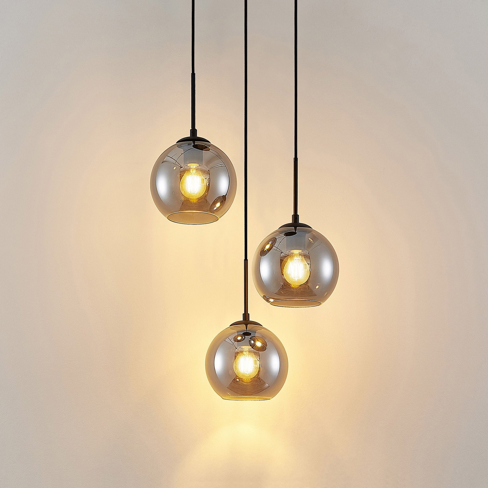 Jurian 3 Round Závěsná Lampa Black/Smoke - Lindby