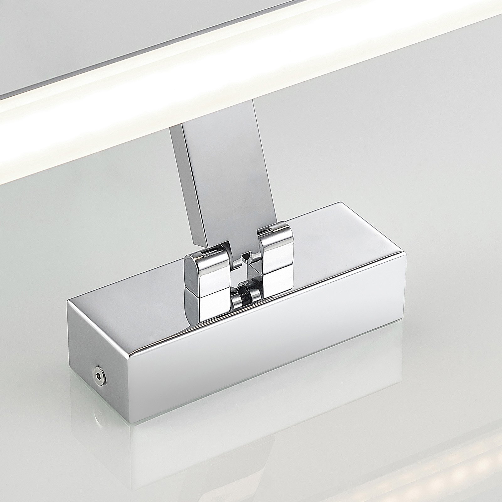 Arcchio Soey LED-Spiegelleuchte, IP44, 36,5 cm