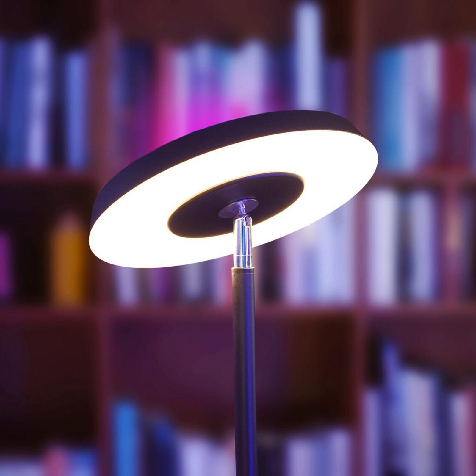 OSRAM SMART+ WiFi LED-Stehleuchte, schwarz, up/down, RGB CCT