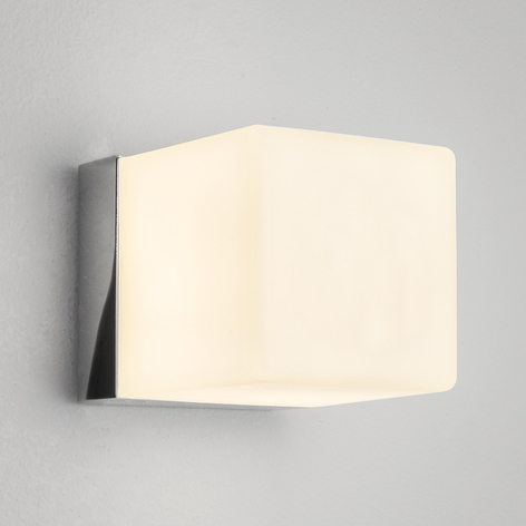 Enkel vägglampa CUBE