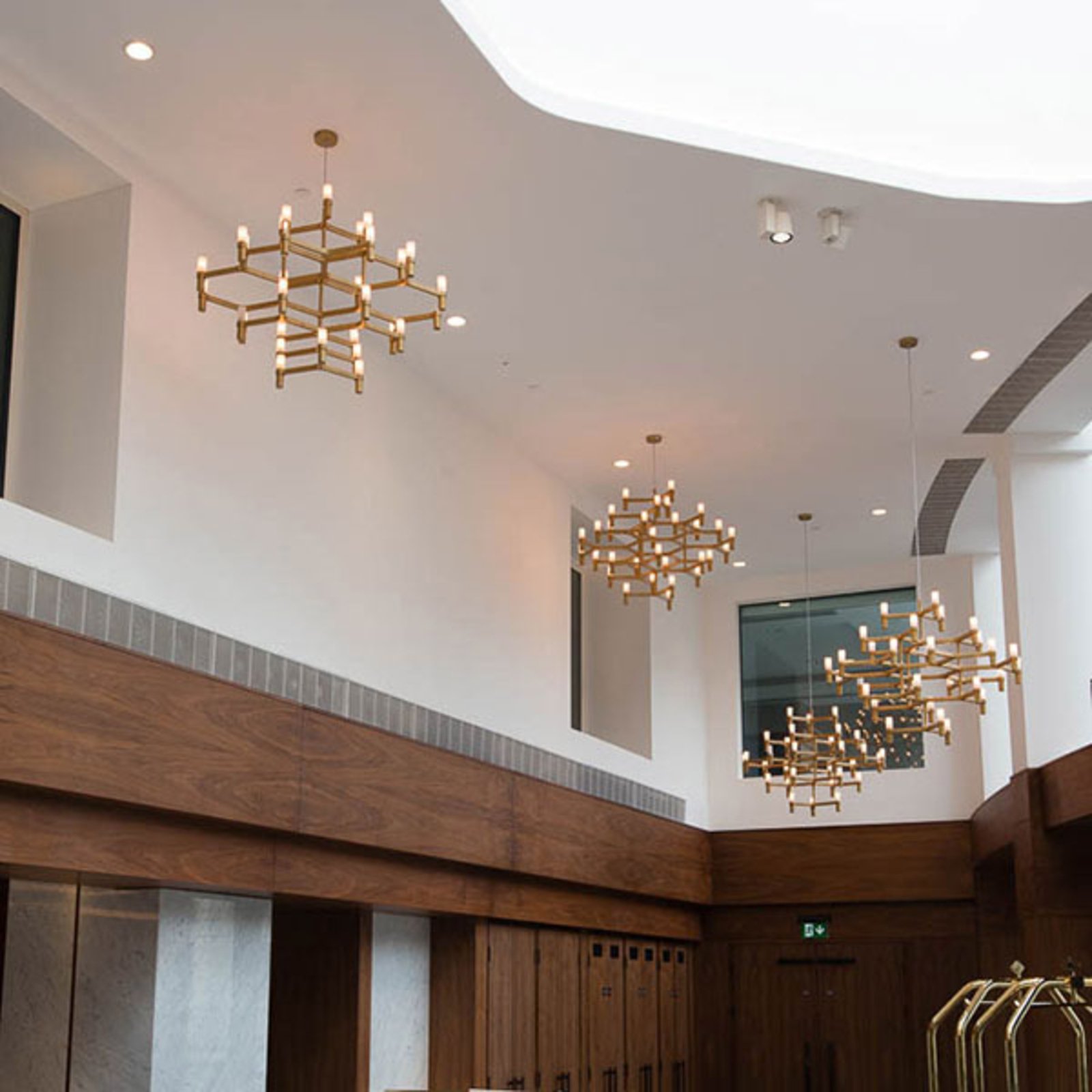 Nemo Crown Major pendant light with 30 lights