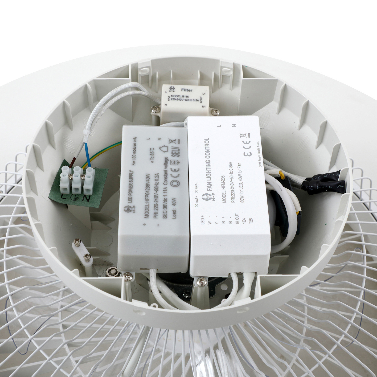Lindby Smart LED-Deckenventilator Paavo, weiß, leise, Tuya
