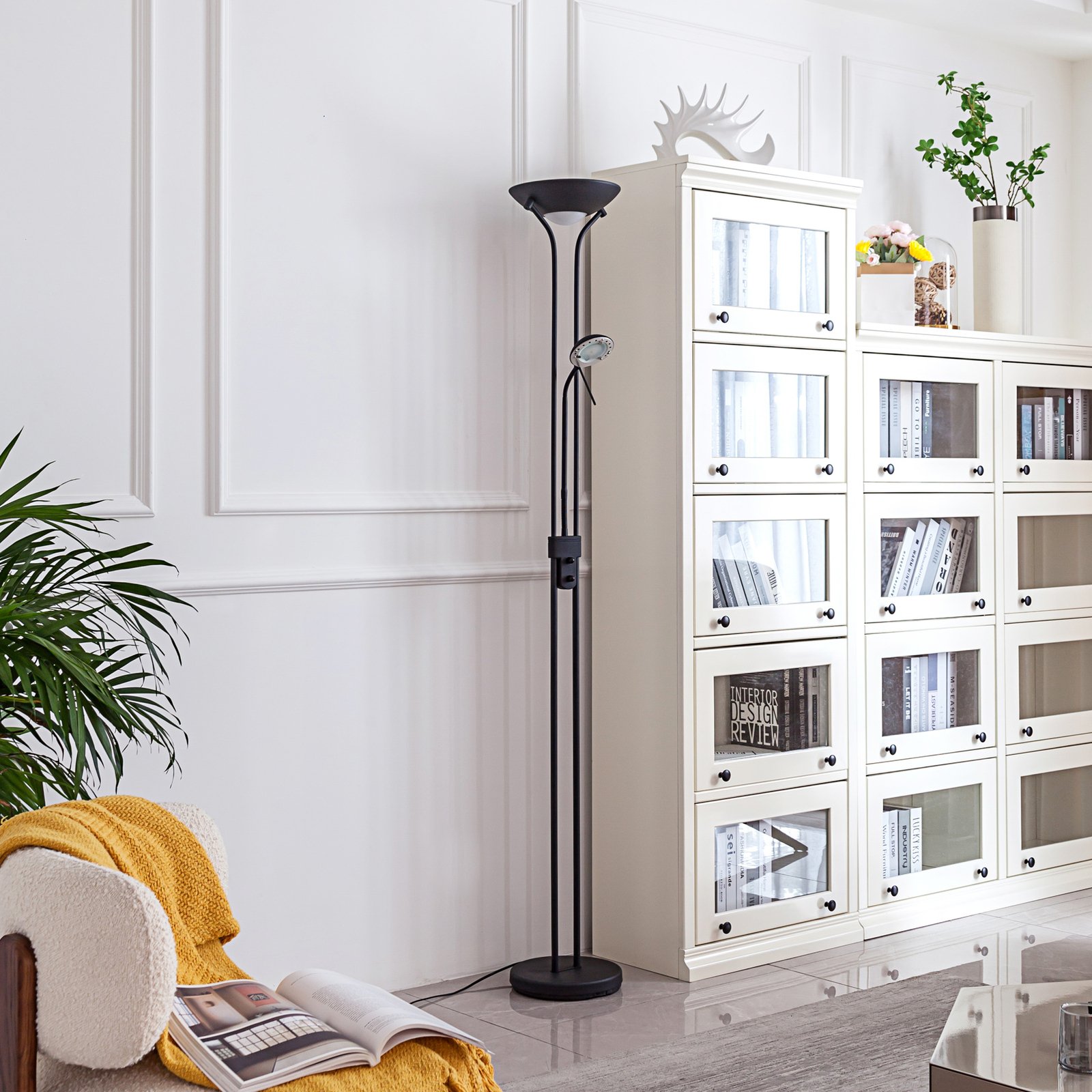 Lindby LED-Standleuchte Josefin, schwarz, Leselicht, dimmbar