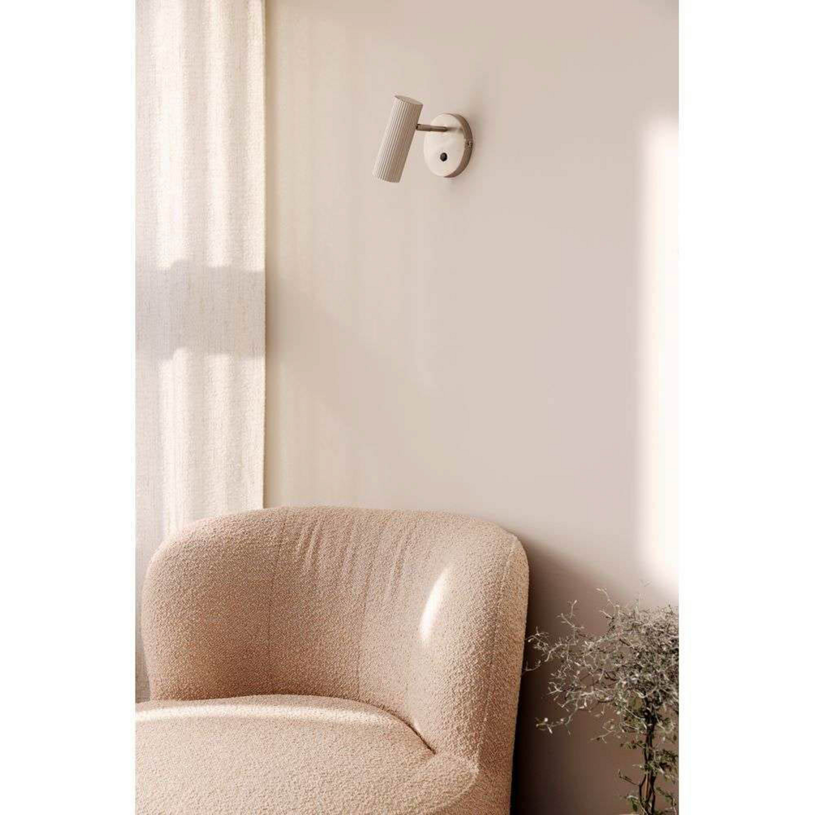 Hubble Wandleuchte Brushed Steel - Globen Lighting