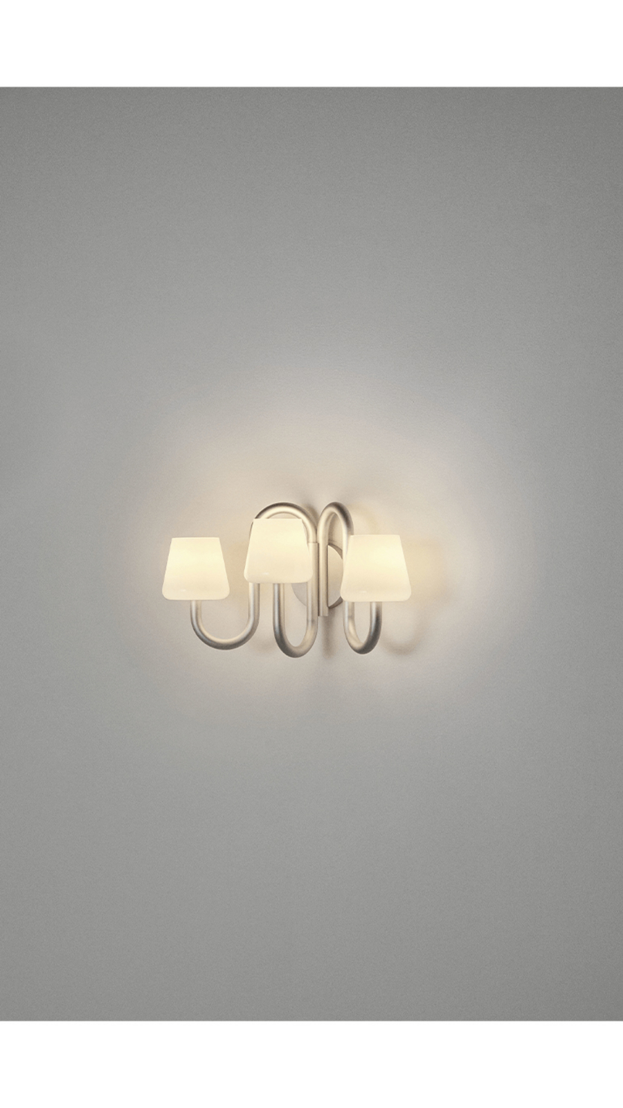 Apollo Sconce Aplică de Perete Alu/White Opal - HAY