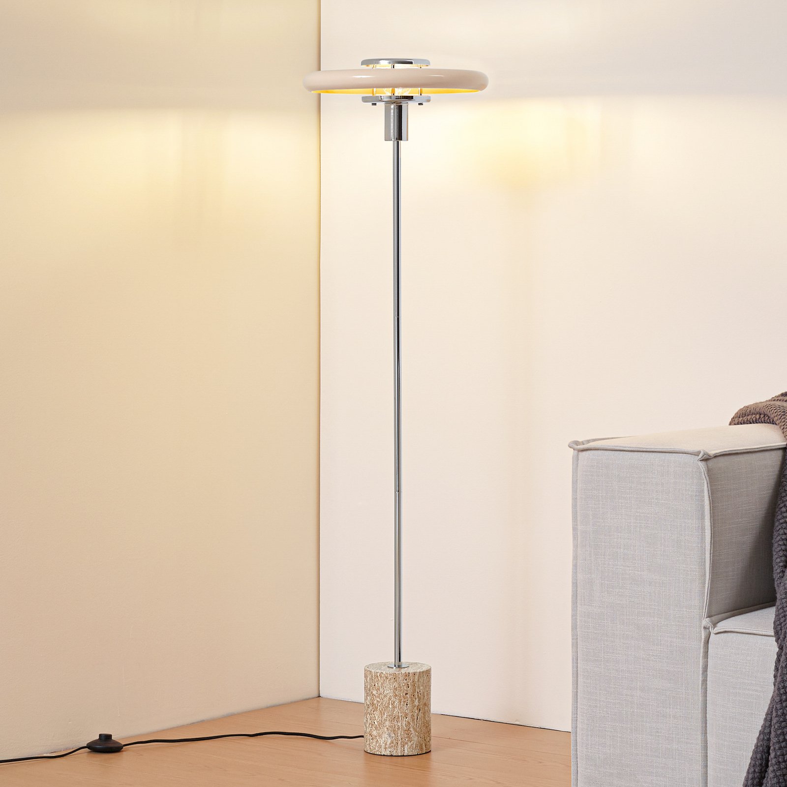 Lindby Stehleuchte Branford, 130 cm, beige, Metall/Travertin