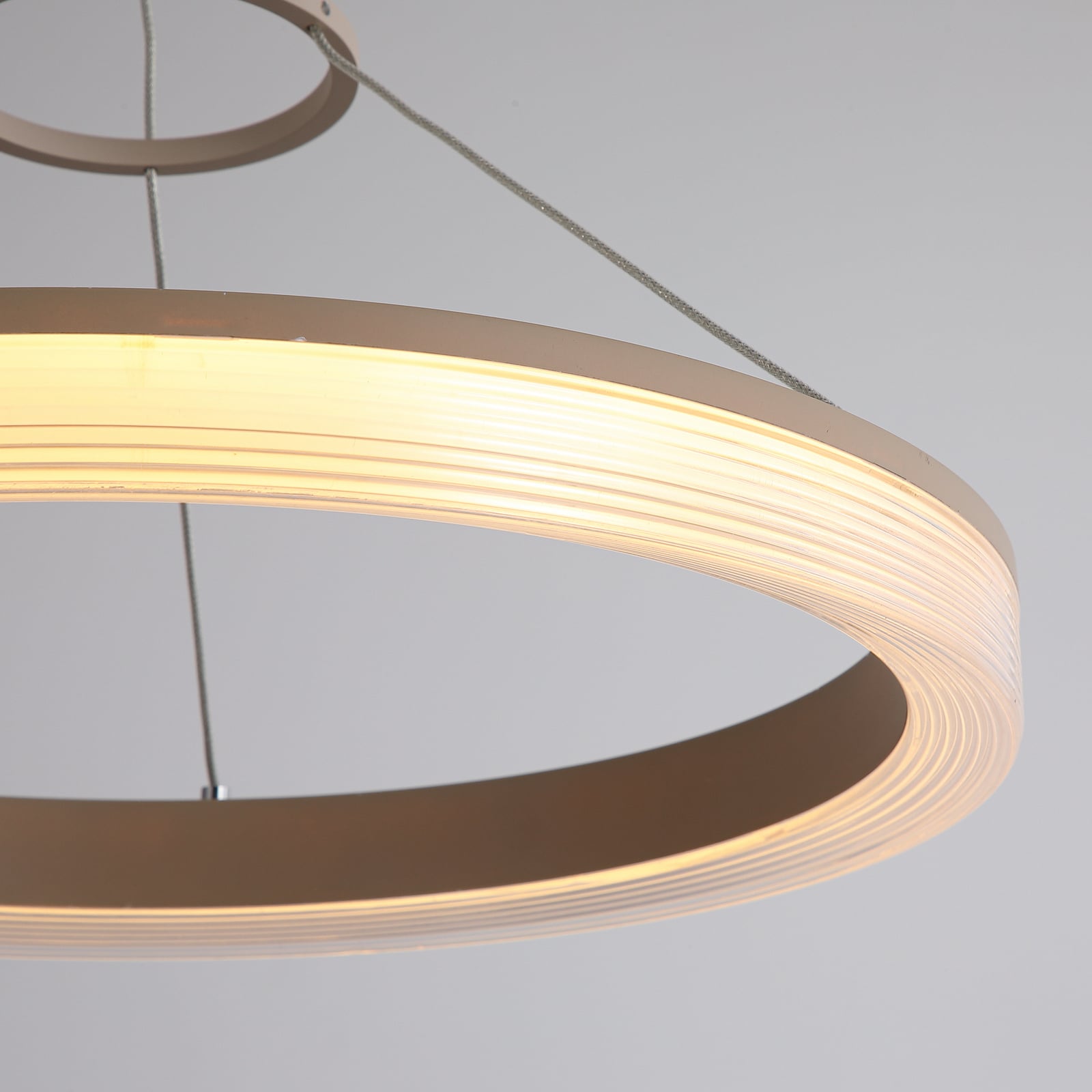 LED-Hängeleuchte Lumen Rings 1-fl. sand, CCT, Eisen, dimmbar LED-Hängeleuchte Lumen Rings 1-fl. sand, CCT, Eisen, dimmbar