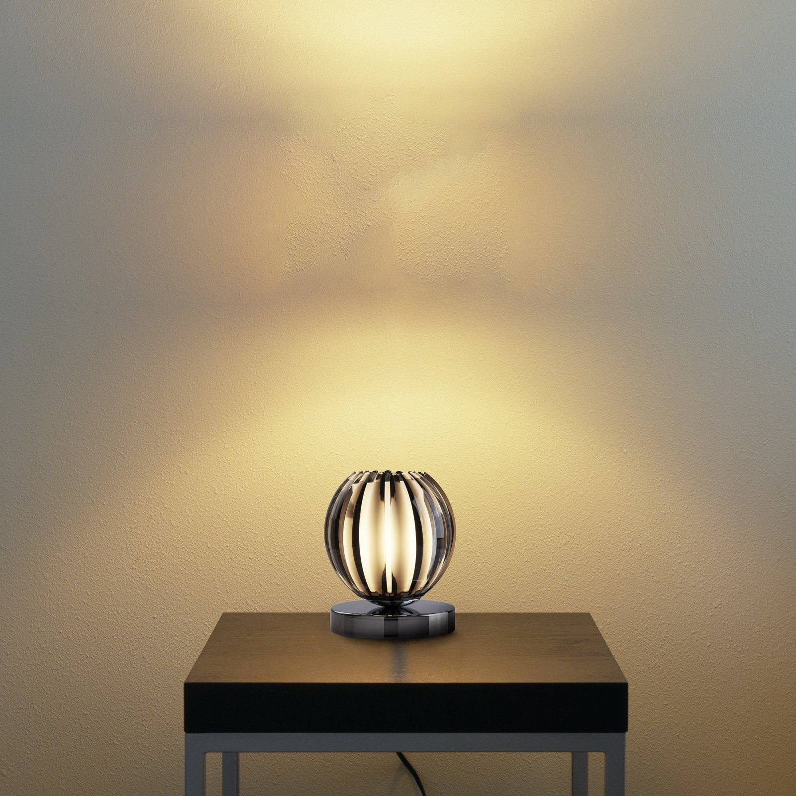 Lampe à poser Claw fonction tactile abat-jour fumé