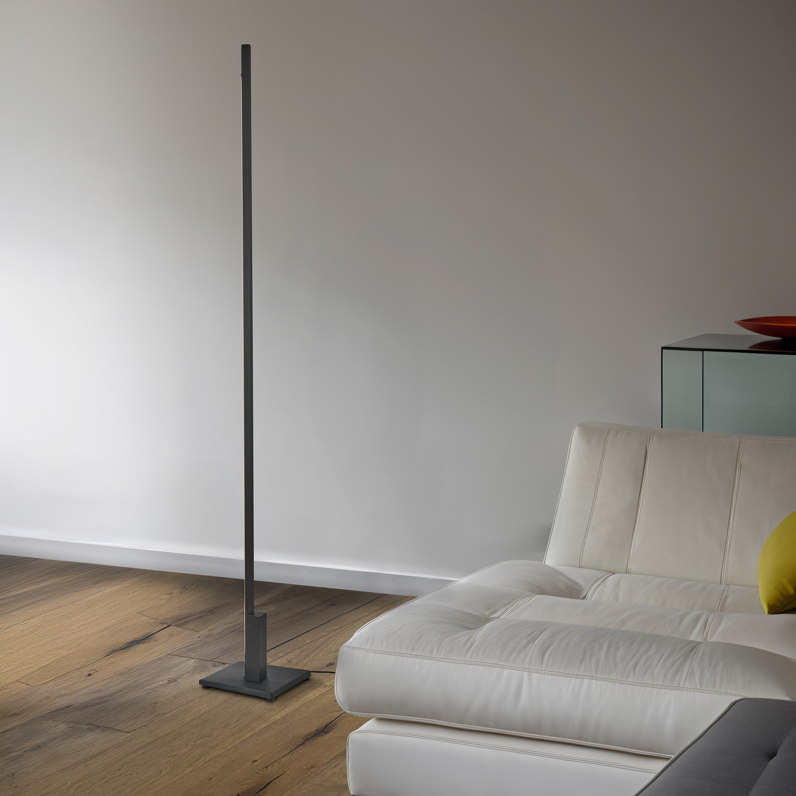 Quitani Talon LED stojacia lampa eloxovaná čierna matná