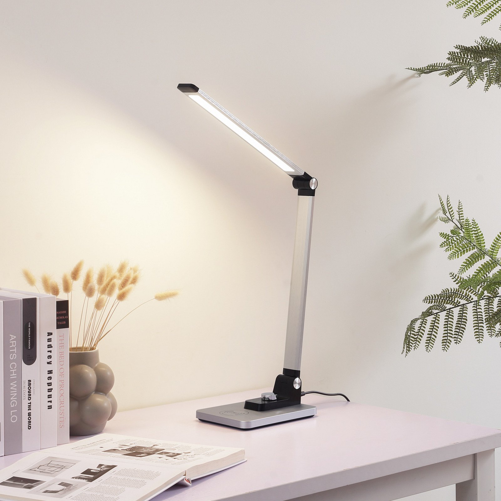 Lampă de masă cu LED Lindby Valtaris argintiu aluminiu CCT reglabilă - Studiu / Birou - modern - argintiu periat negru - Plastic