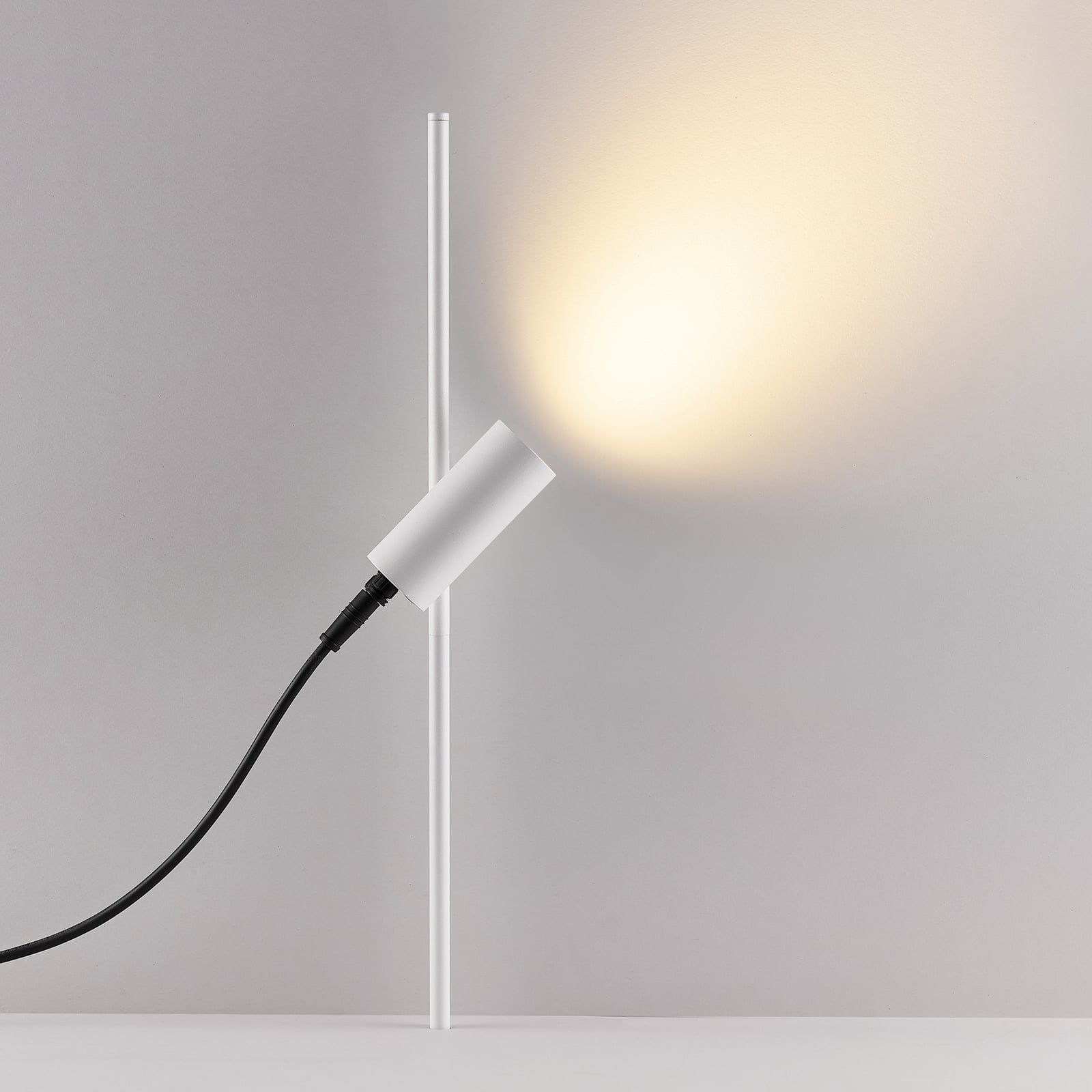LED-lampe med jordspyd, sæt CHOPA II, hvid, CCT, IP65, metal LED-lampe med jordspyd, sæt CHOPA II, hvid, CCT, IP65, metal