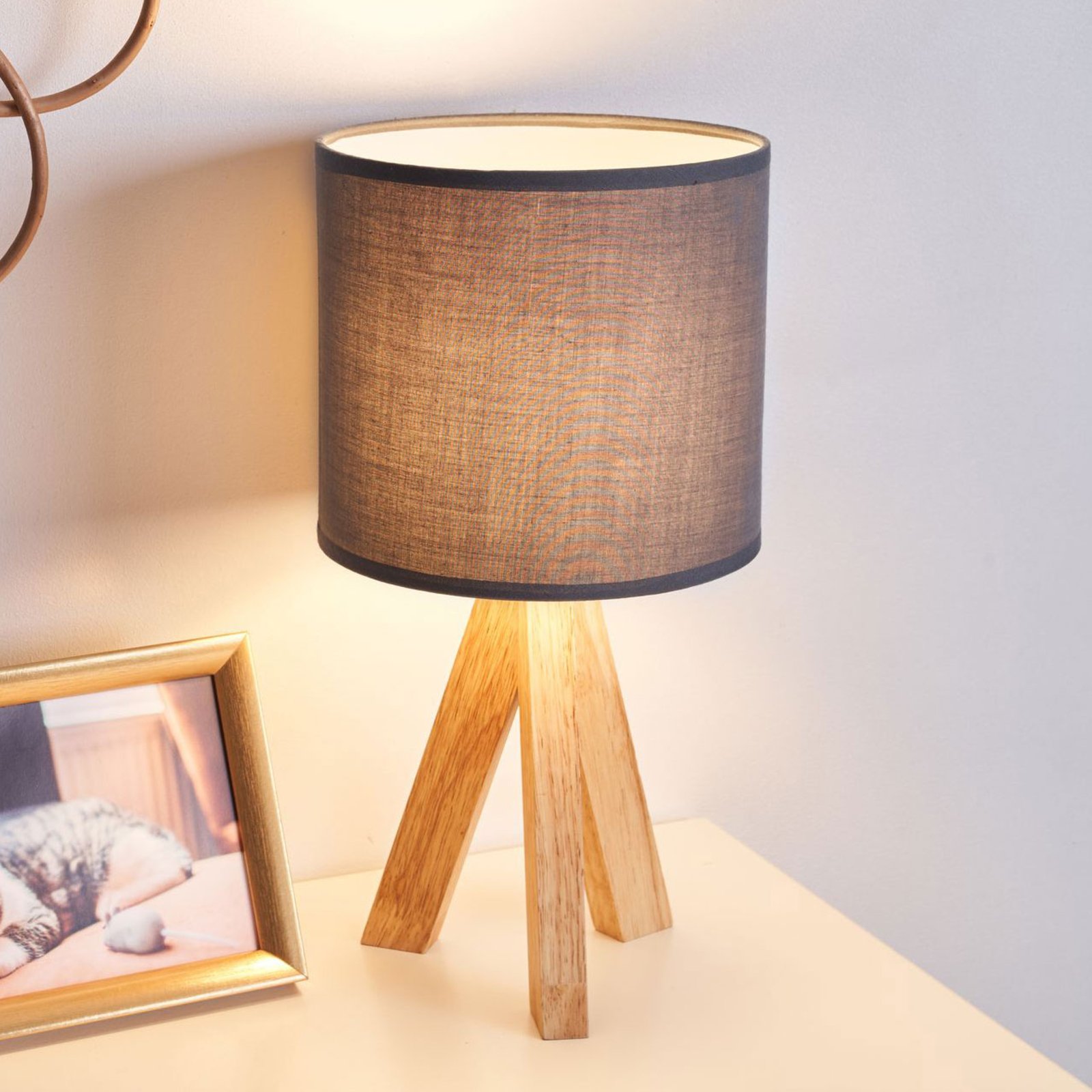 Pauleen Woody Love stolová lampa s dreveným rámom