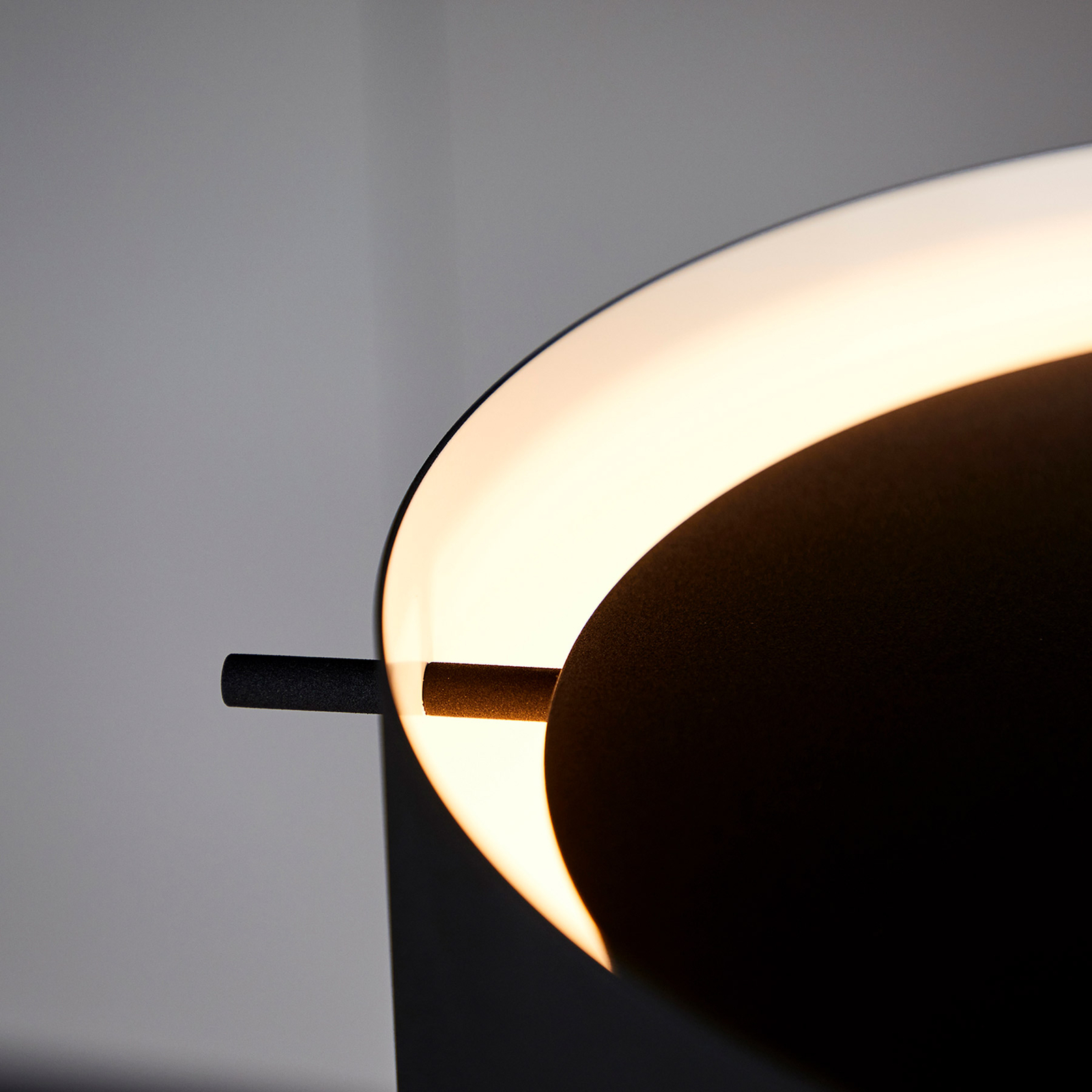 FM 1954 Taklampa Ø41 Matt Black - Frandsen
