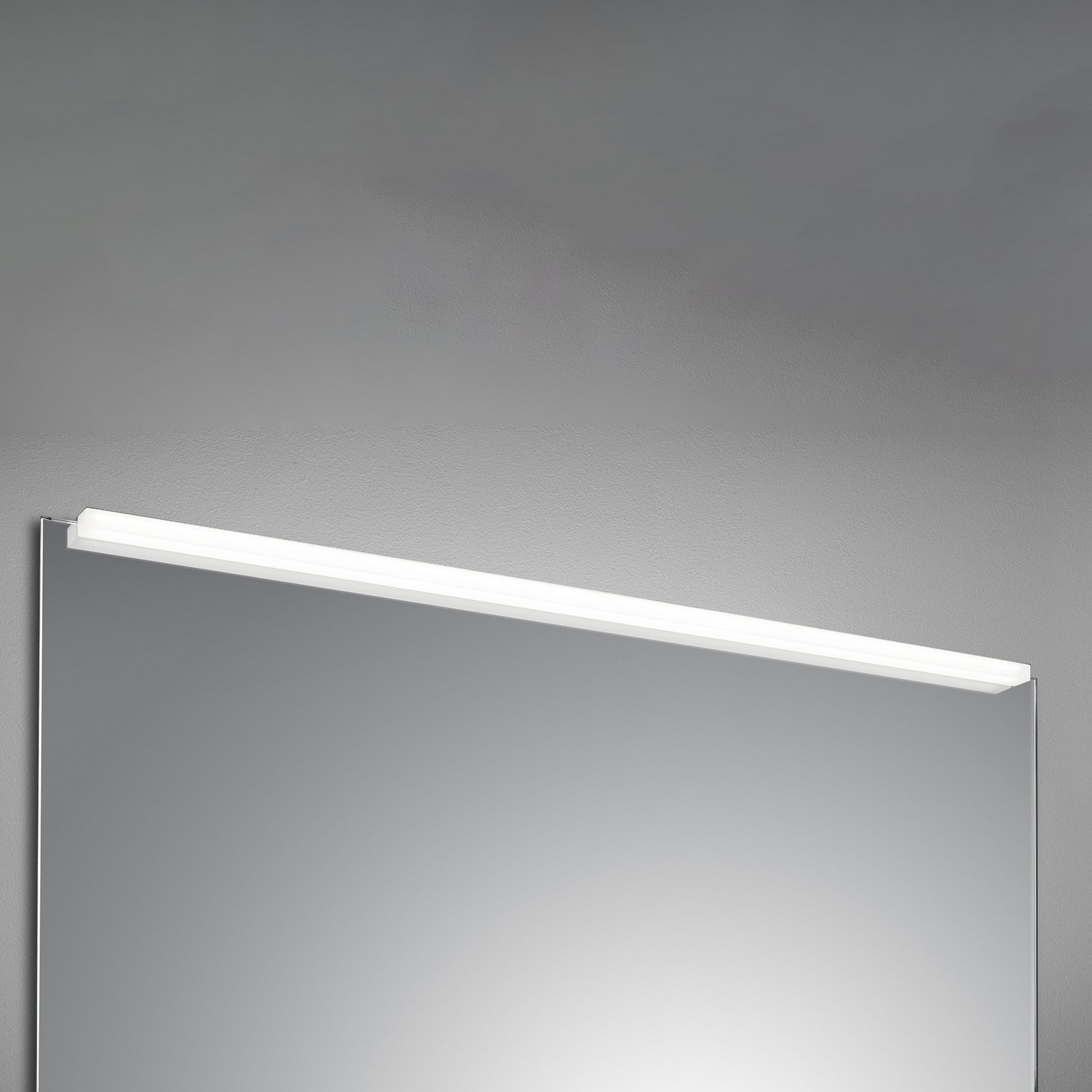 Helestra Onta LED-Spiegelleuchte, 120 cm