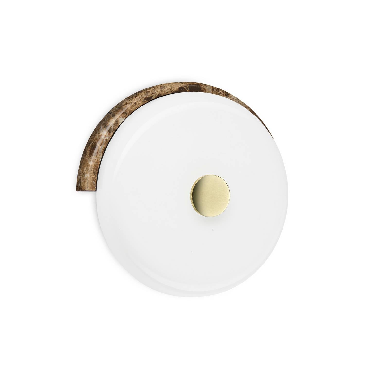 DESIGN BY US LED-vägglampa Trip, brun/vit, marmor, glas, 2 700 K