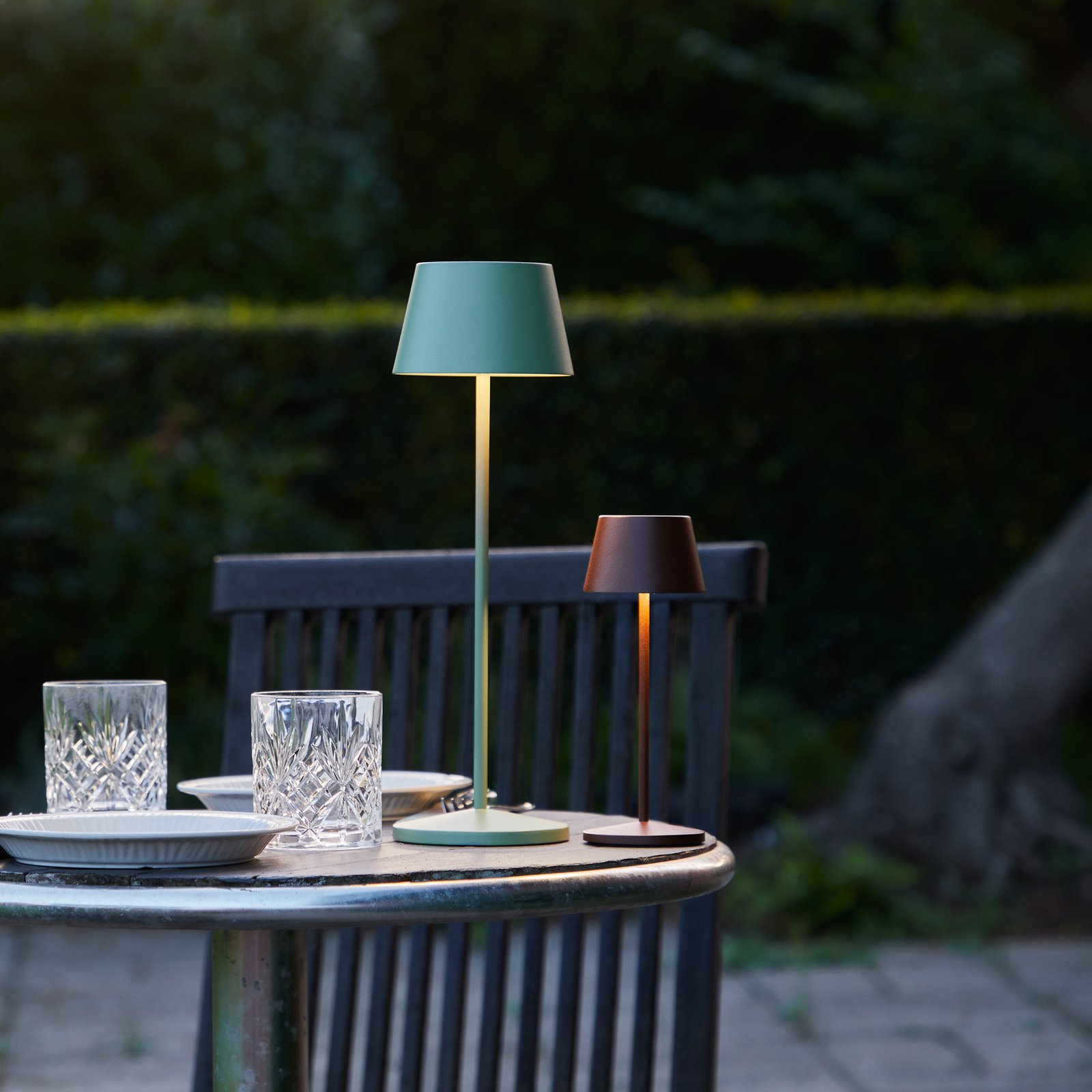 Modi Micro Portable Lampe de Table IP65 Corten - Loom Design