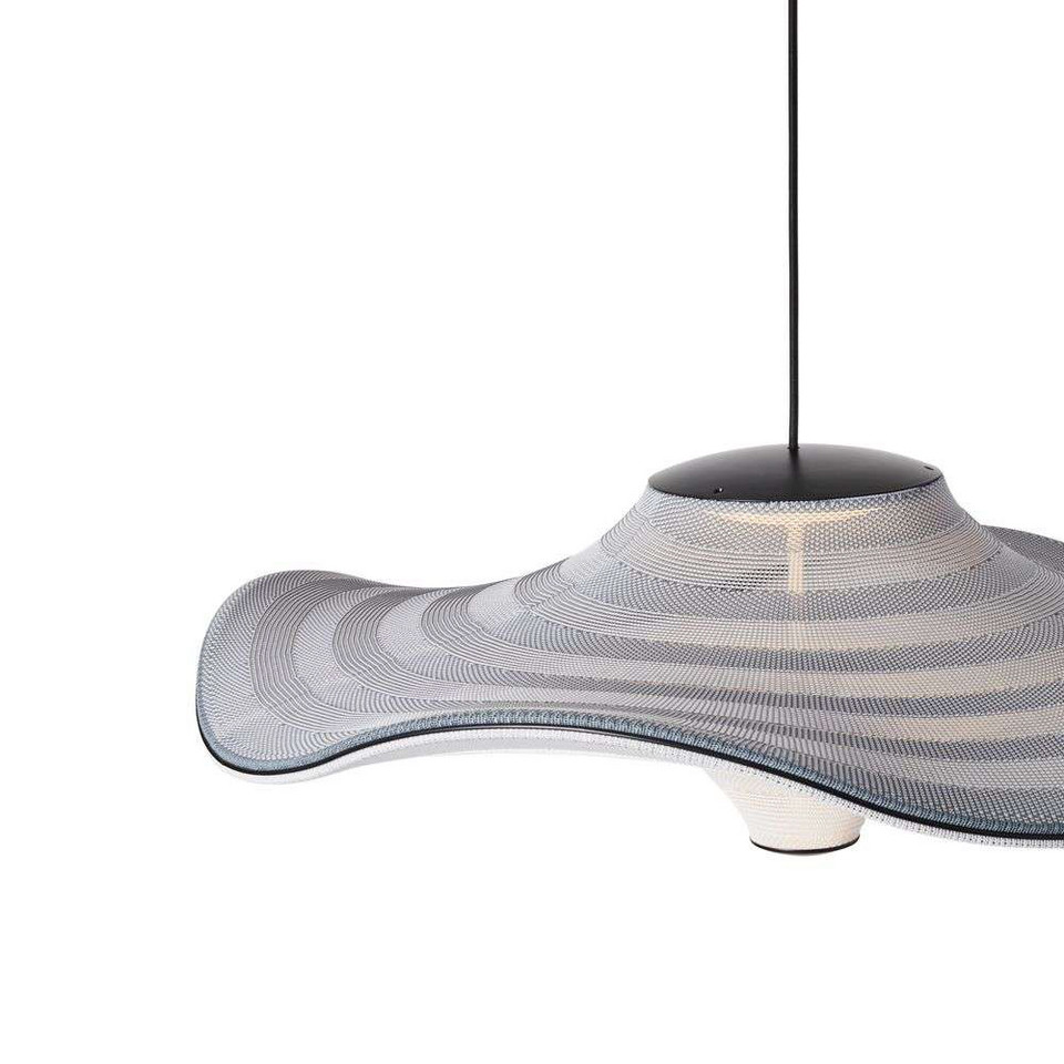 Made By Hand LED-pendellampa Flying Blå Ø 78 cm, blå från Made By Hand