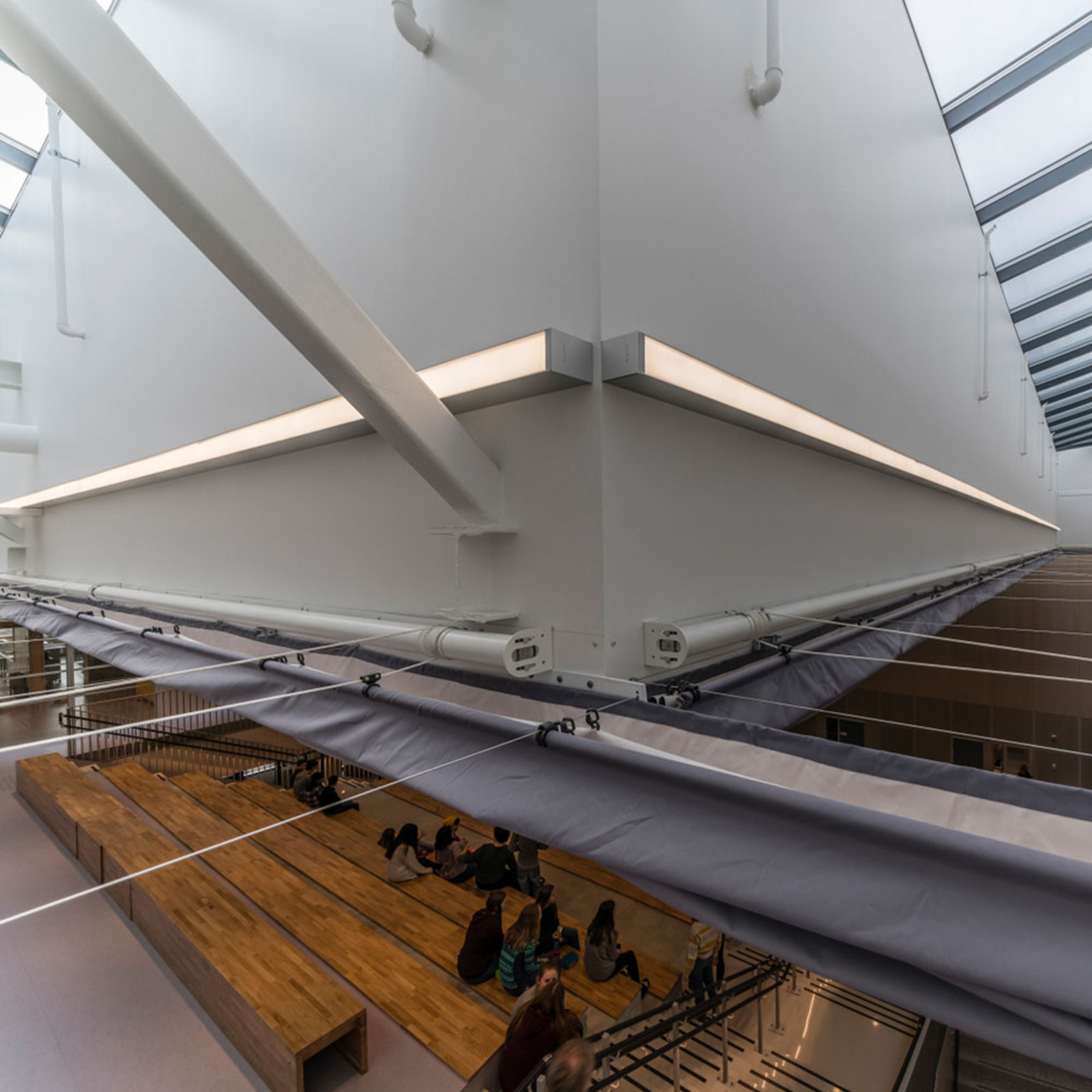 LED-Deckenleuchte C80-SR HF 830