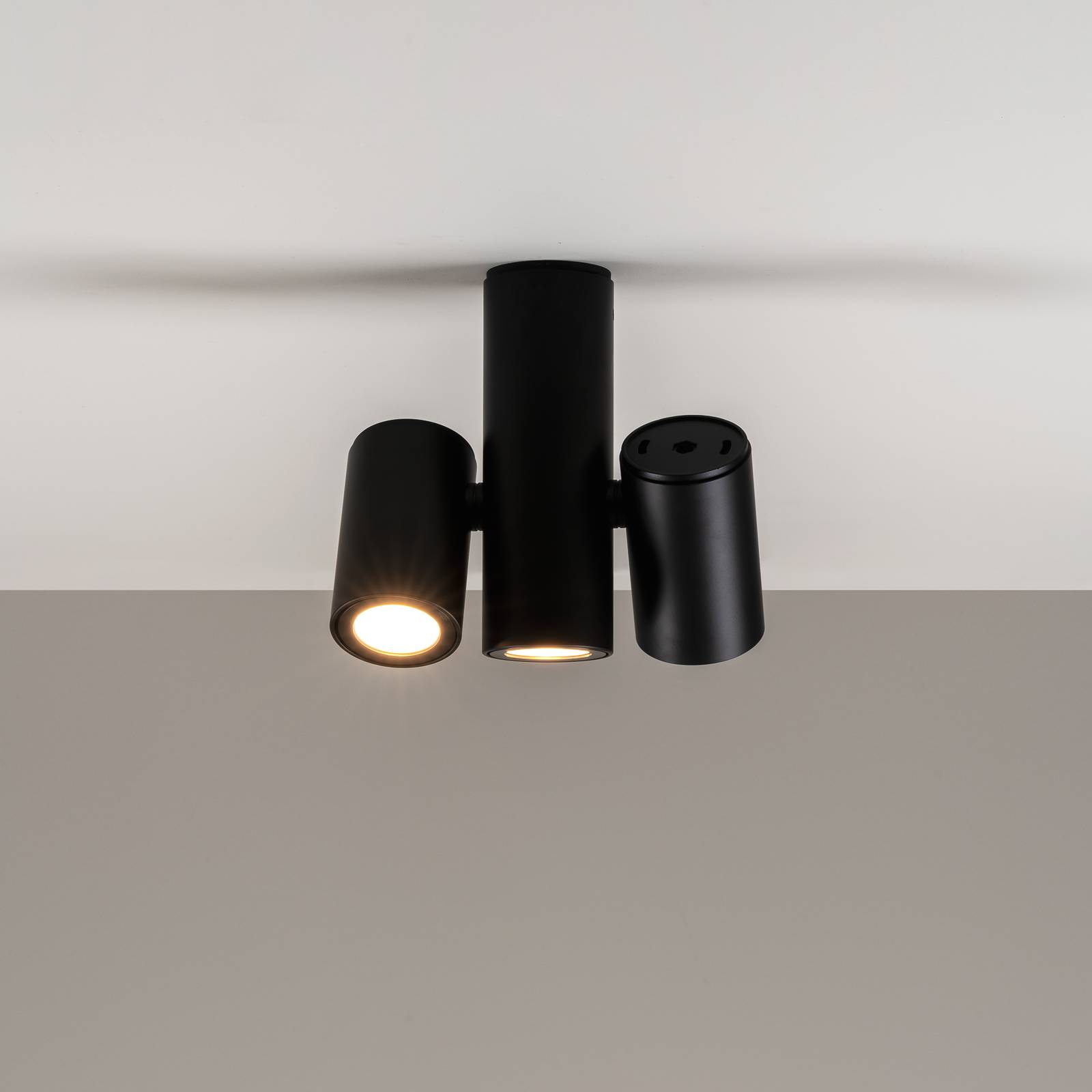 E-shop Milan Kronn stropné bodové svetlo 3-pl., čierna