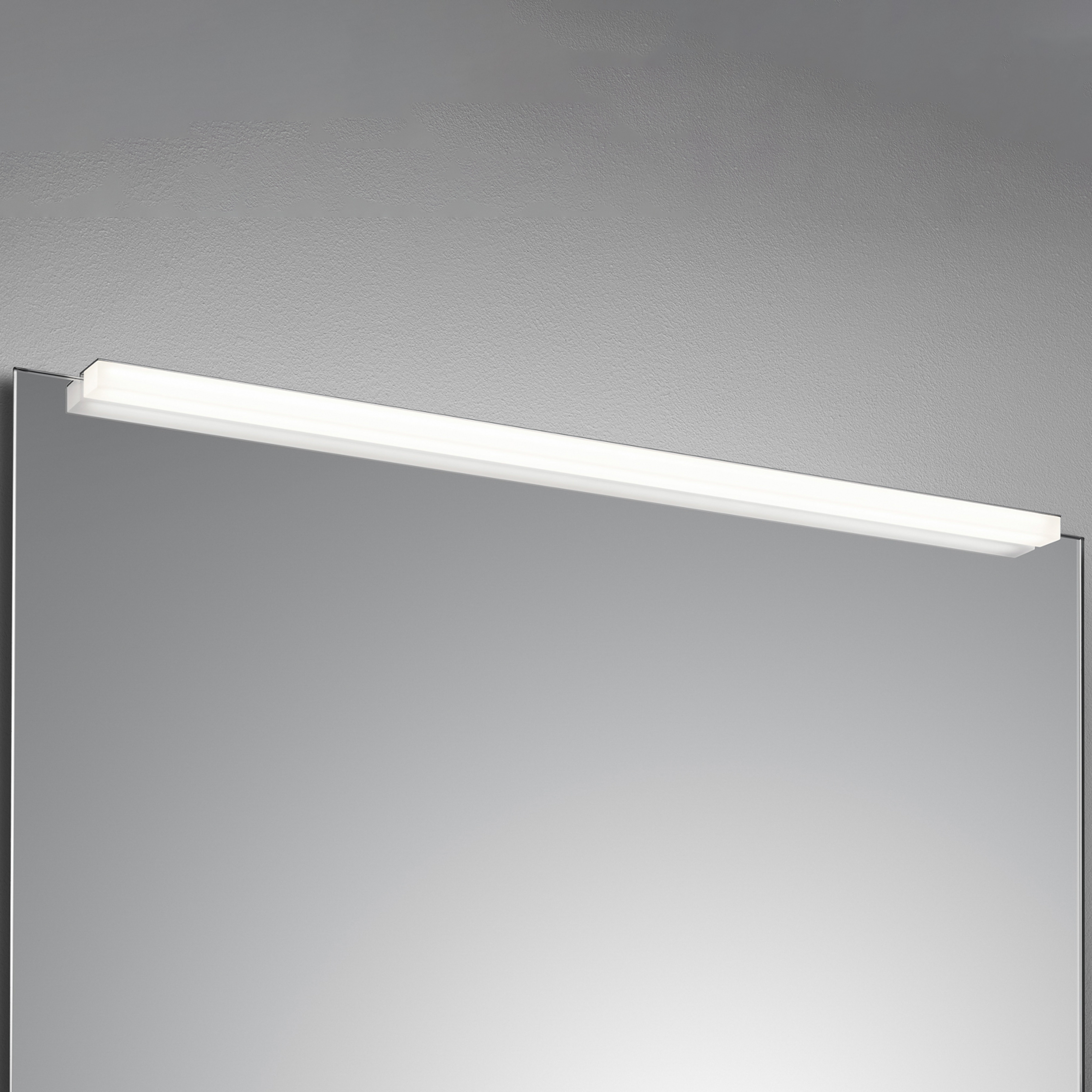 Luce per specchio a LED di Helestra Onta, 90 cm