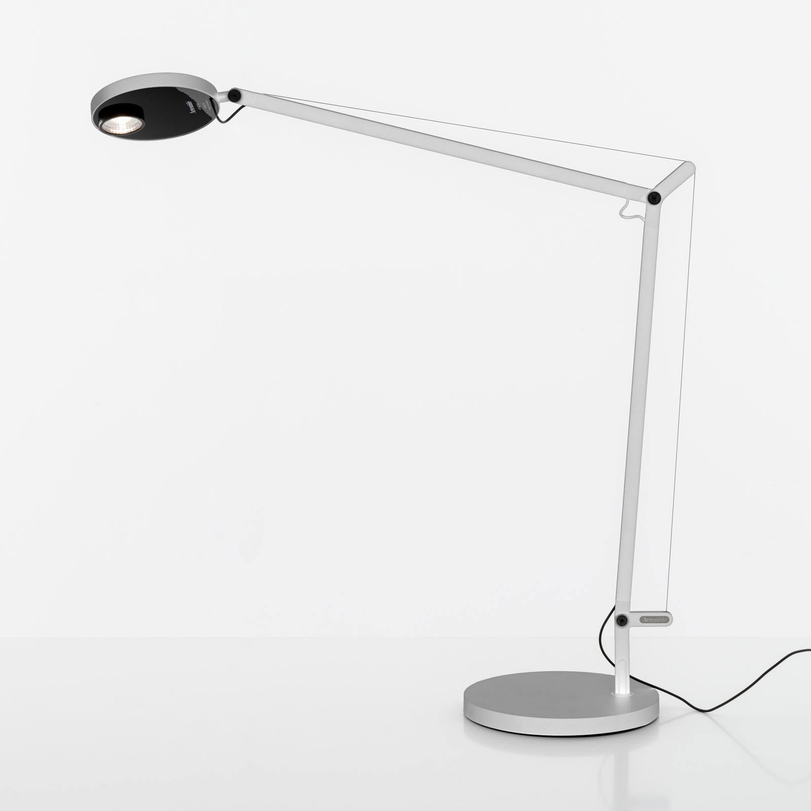 Artemide Demetra Professional Table 930