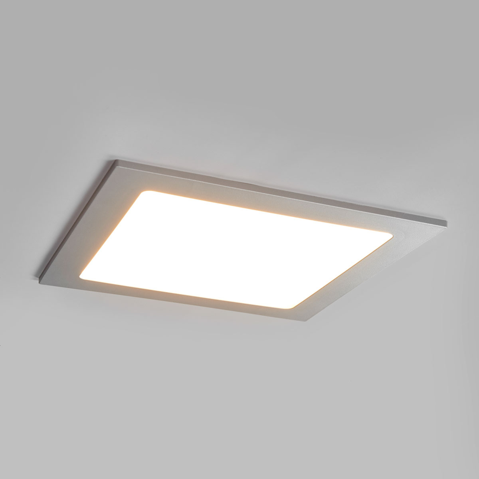 Foco empotrado LED Joki plata 3000K angular 22cm