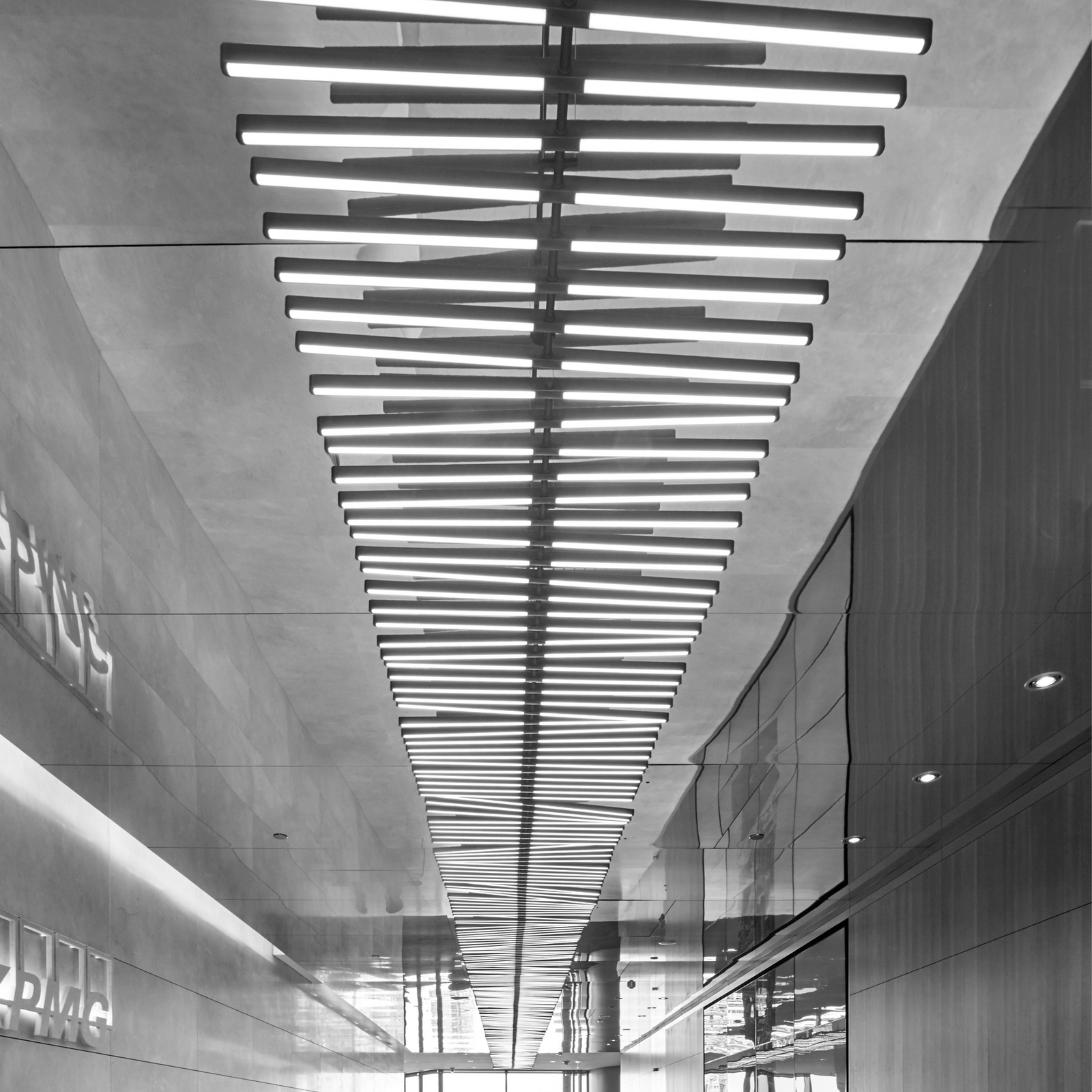 Vibia LED lógó világítás RHYTHM, szürkésbarna 199 x 87 cm 927 dimmelhető