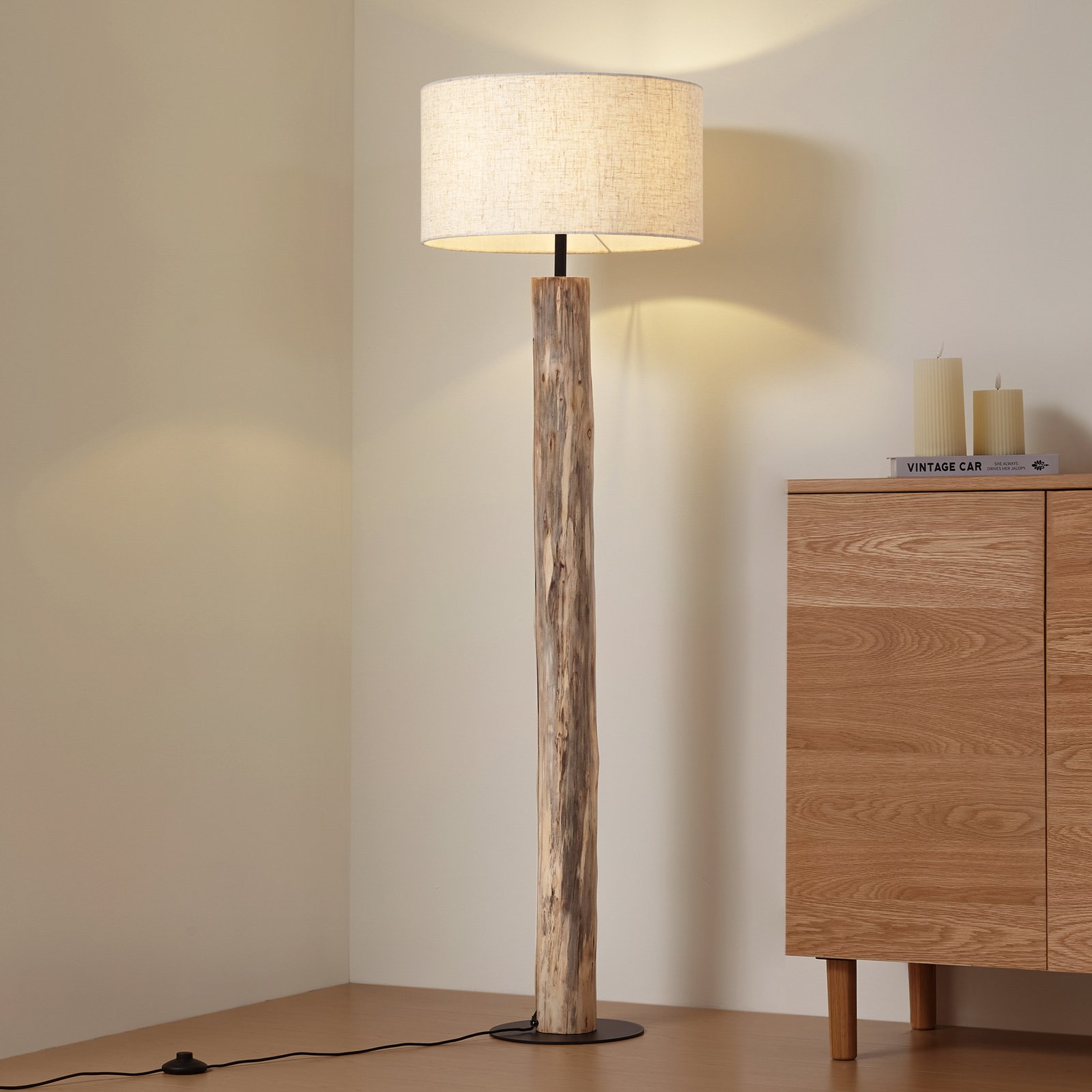 Lucande stojaca lampa Jorvan, krémová, eukalyptus, ľan