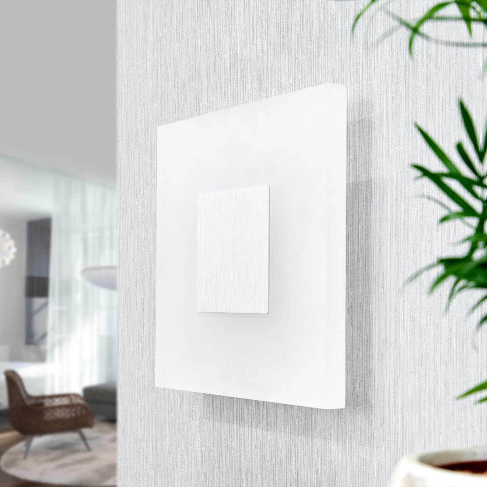 Berlind Wall Lamp Opal/Silver - Lucande