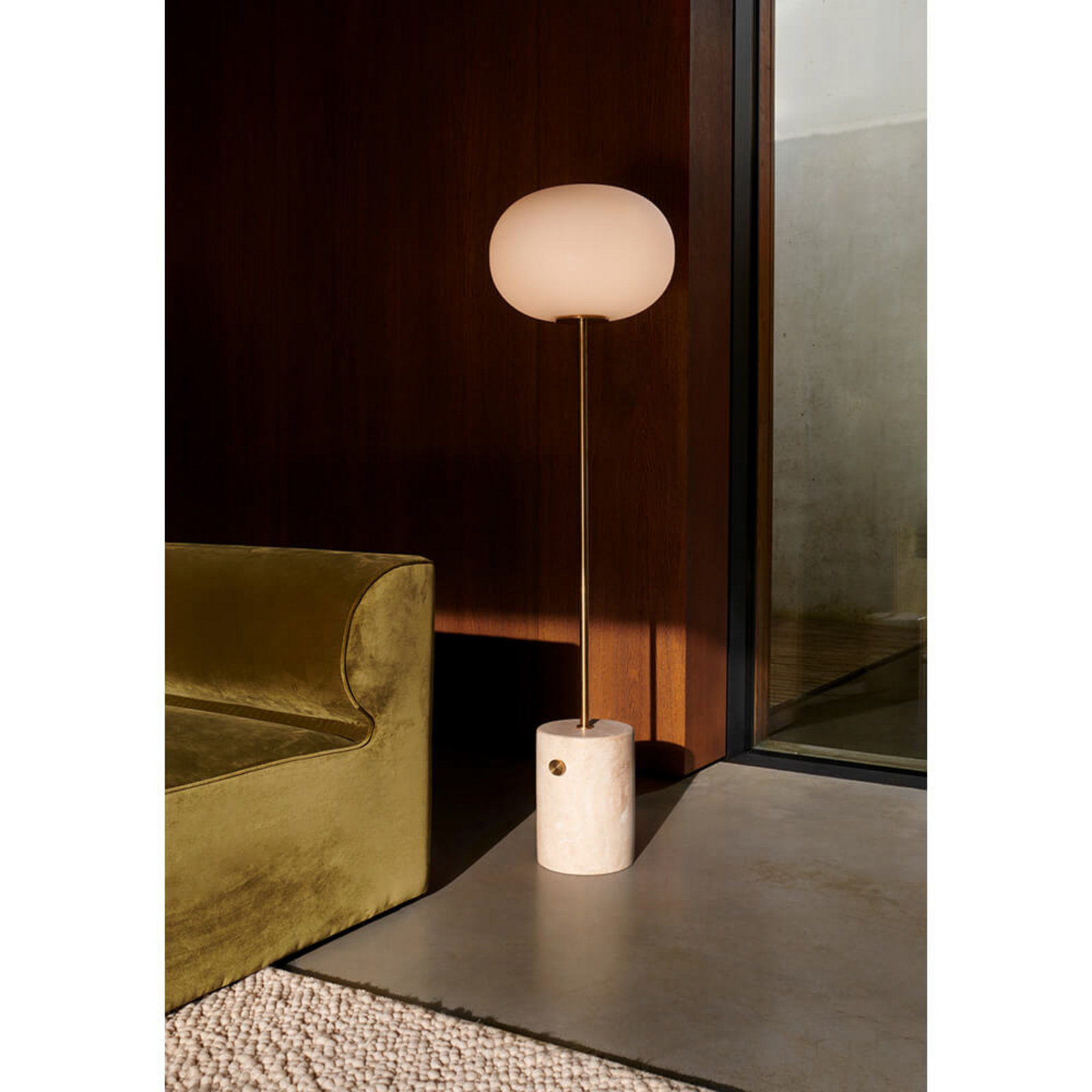 JWDA Lampadar Travertine/Brushed Brass - Audo Copenhagen