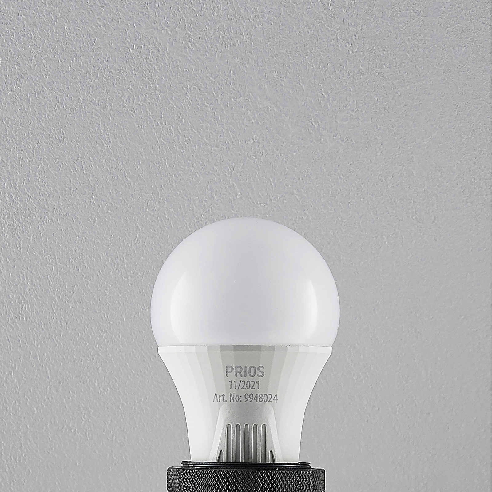 LED bulb E27 A60 11 W white 3,000 K 3-pack