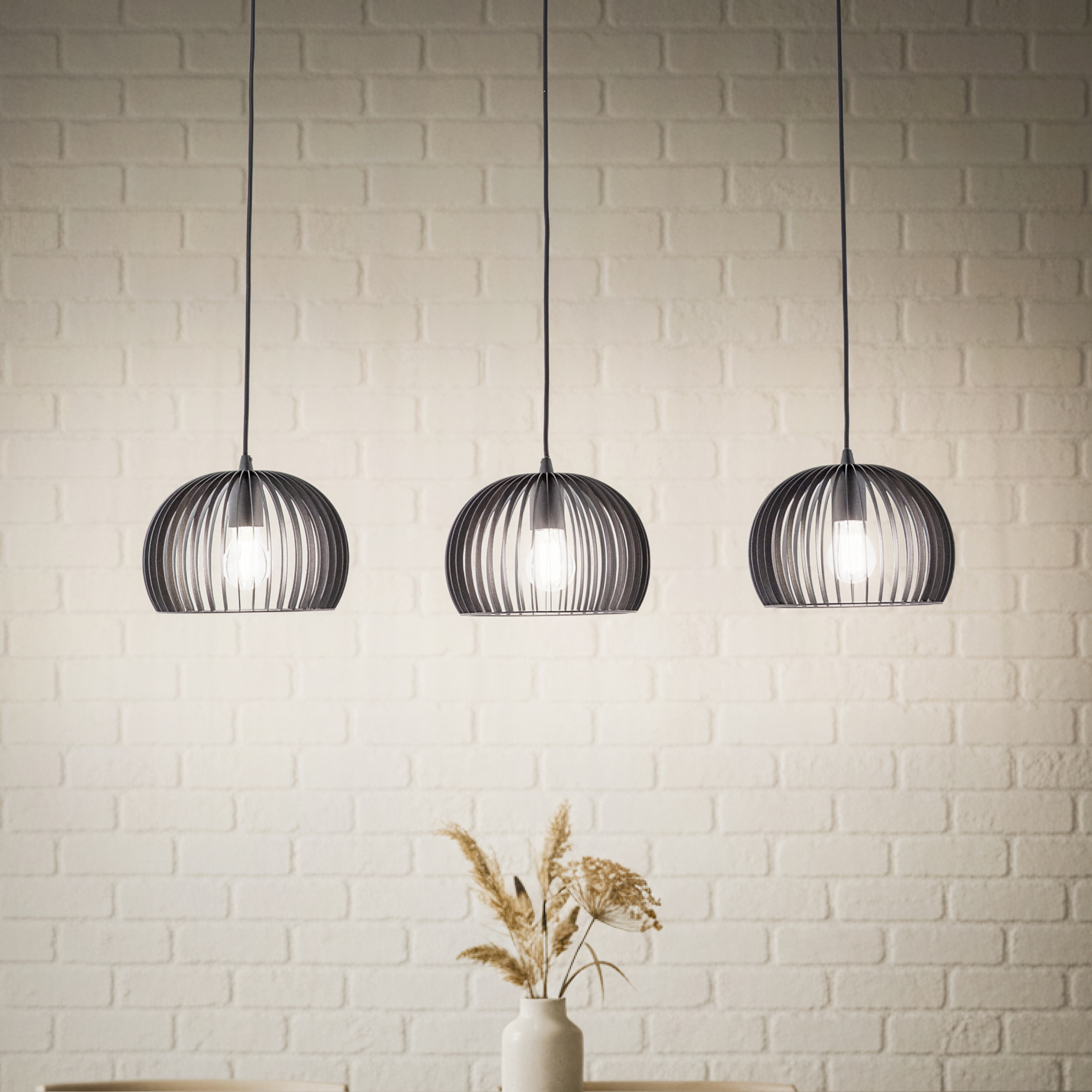 Jusra 3 Pendant Black - Lindby