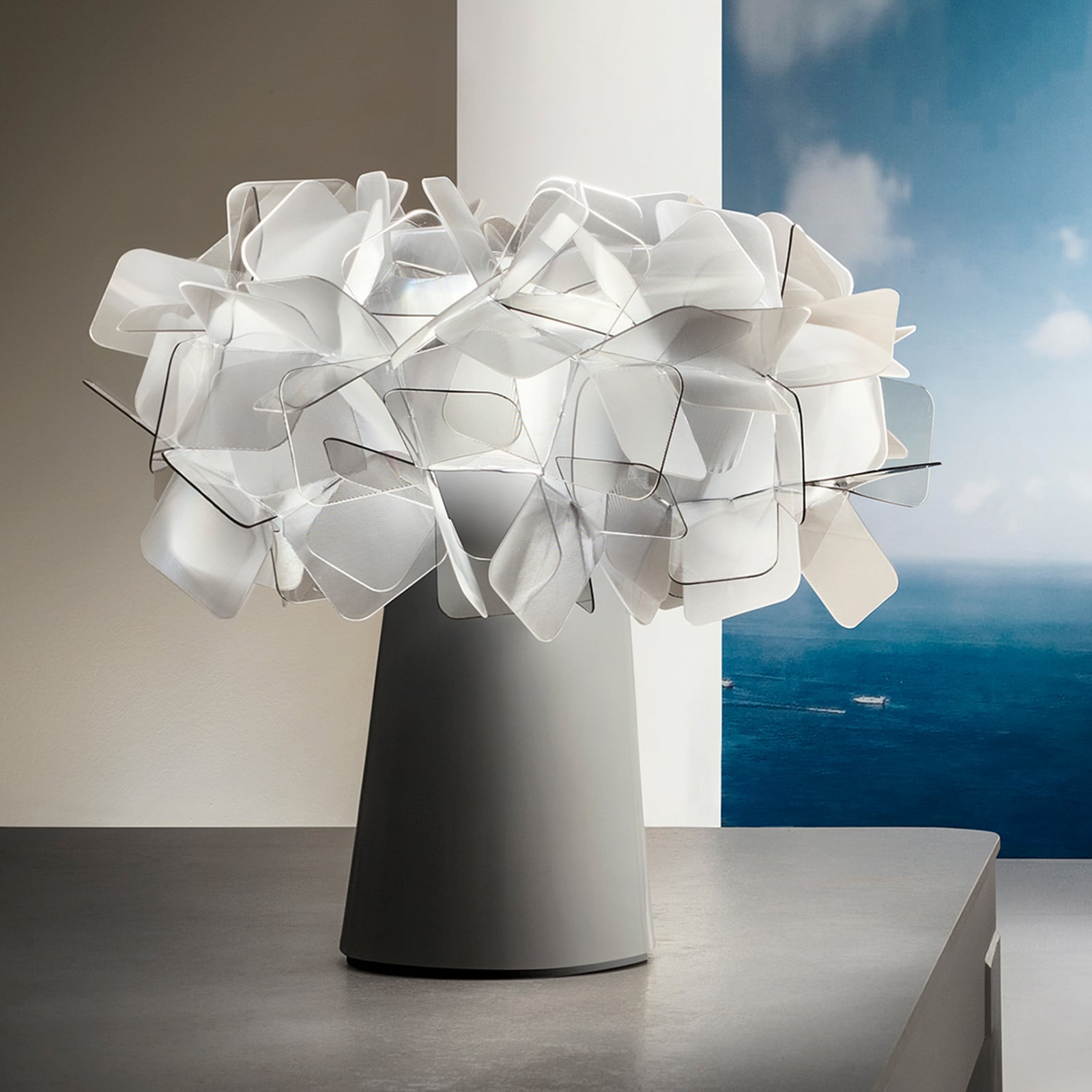 Clizia LED-akkukäyttöinen pöytälamppu, savuharmaa, himmennettävä Slamp - Olohuone - Design - Muovi