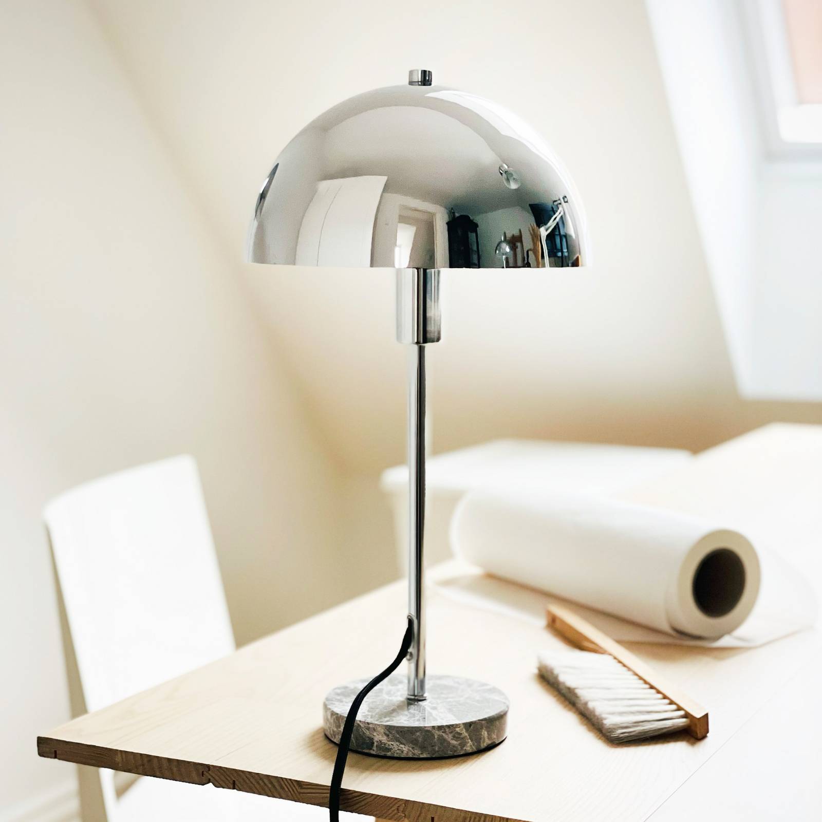 Lampa stołowa Dyberg Larsen Stockholm, wysokość 41 cm metal/marmur