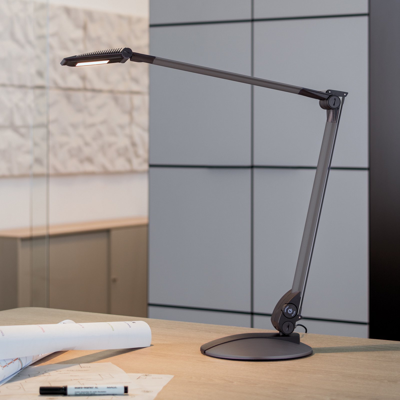 Lampă de birou cu LED MAULoptimus bază antracit dimabil CCT - Studiu / Birou - modern - Aluminiu