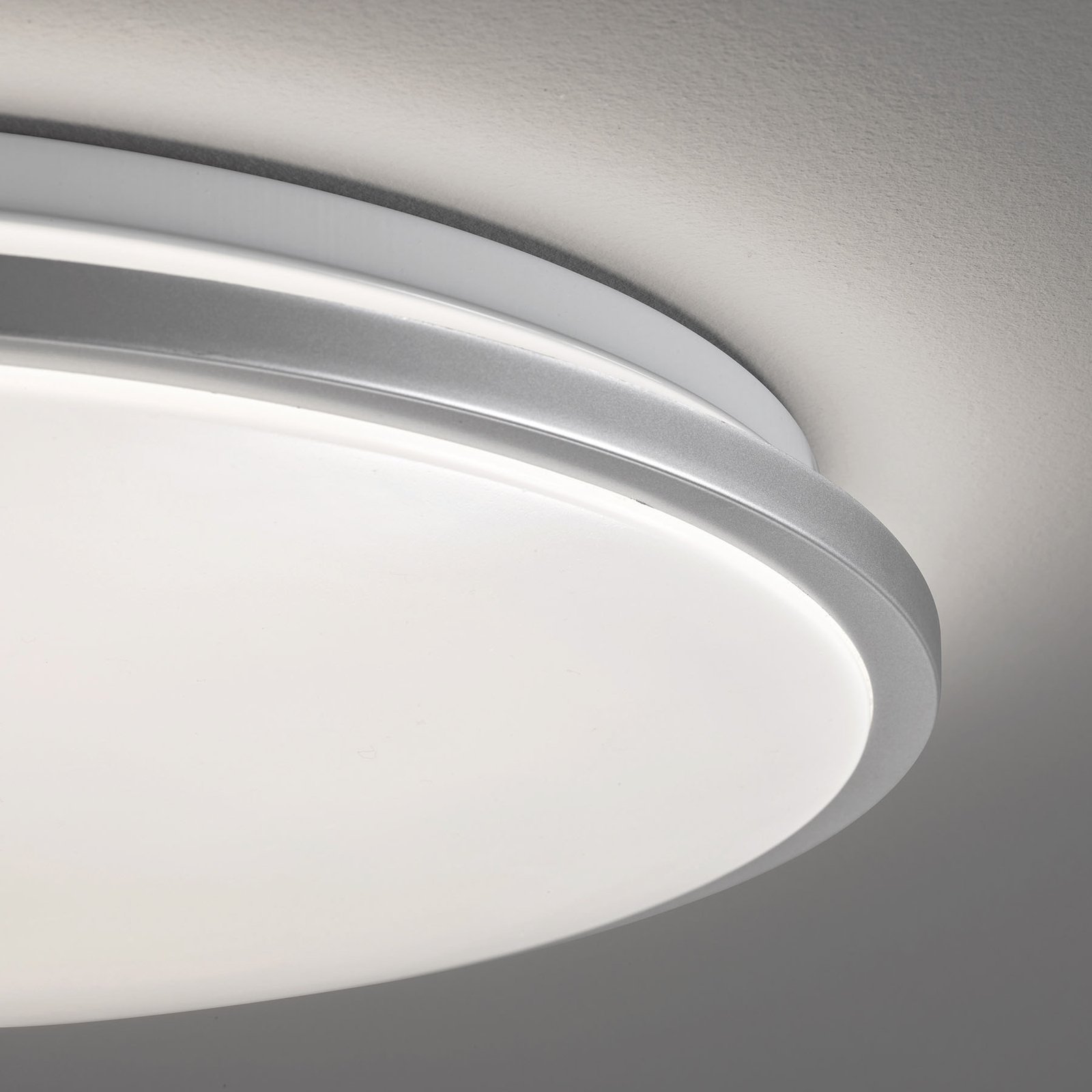 Jaso LED ceiling light, dimmable, Ø 40 cm, silver