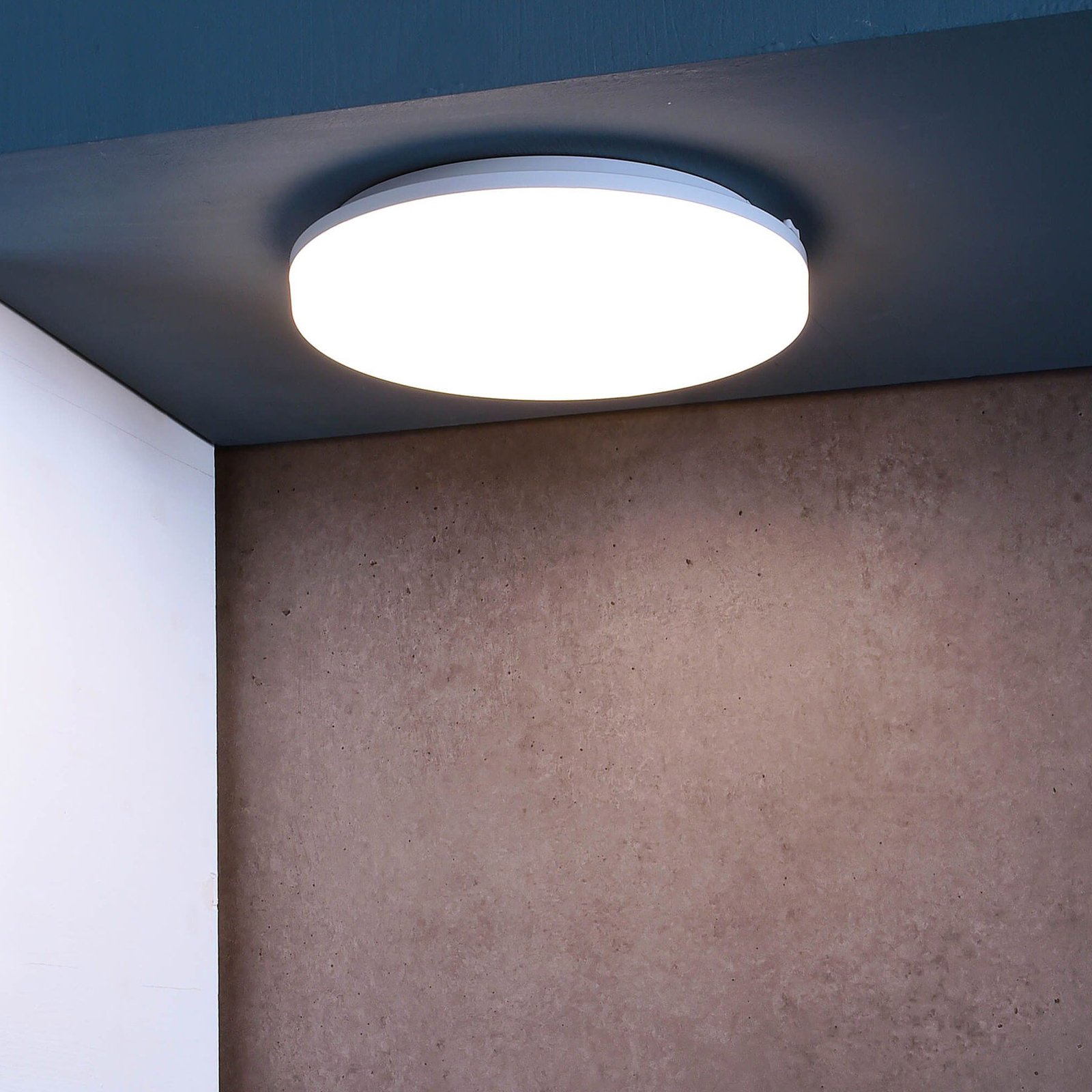 LED mennyezeti lámpa Altais, IP54, Ø 28 cm