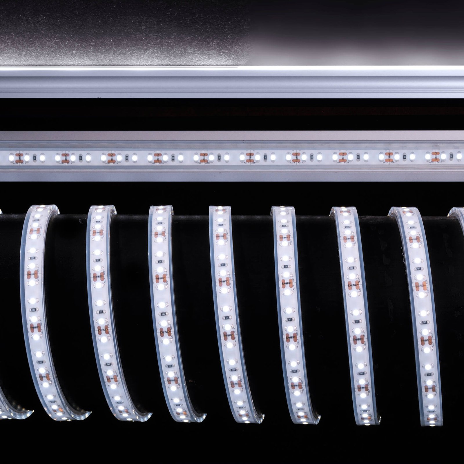 Fleksibel LED-stripe, 45 W, 500x0,4x0,2 cm 2 700 K