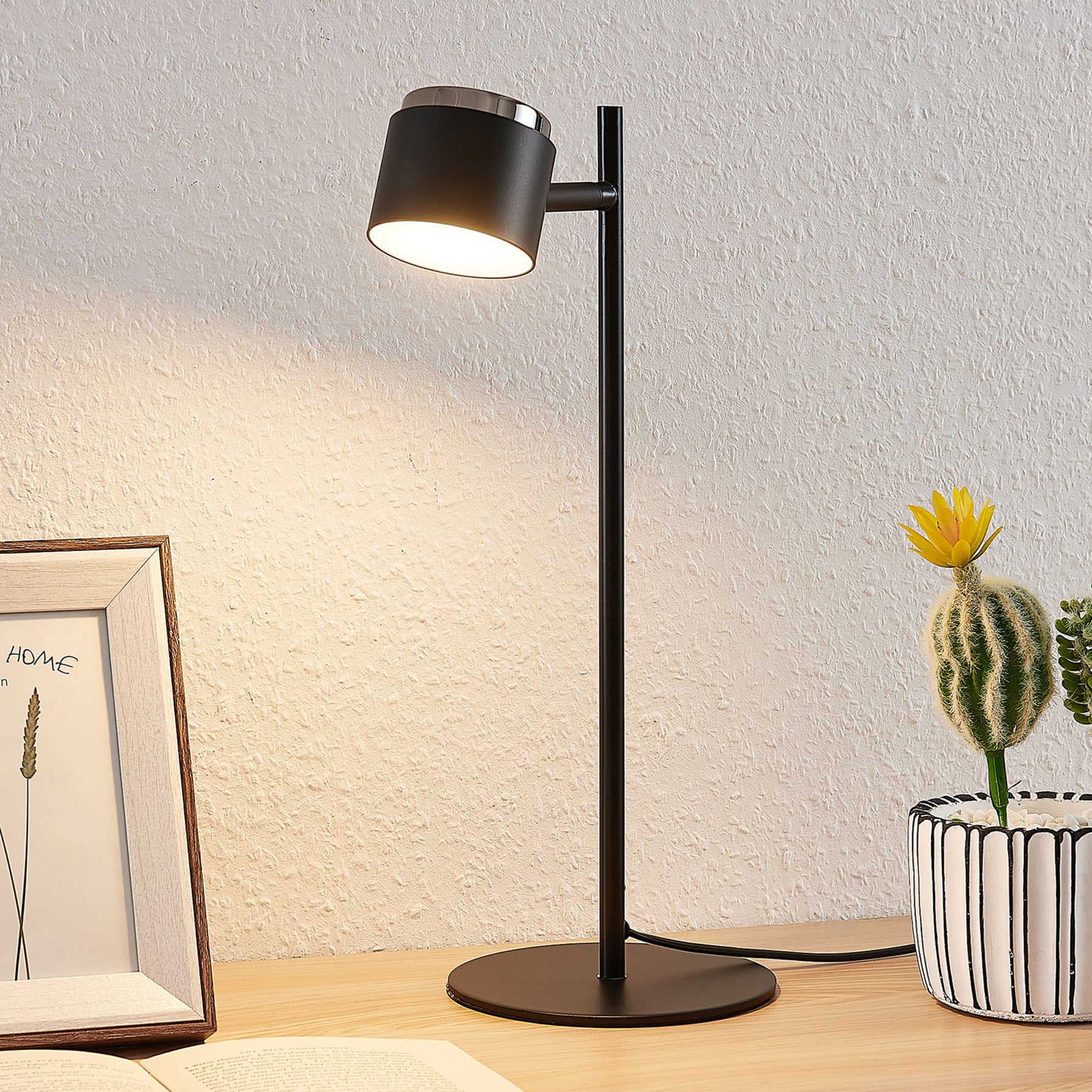 Marrie LED-Tischlampe in Schwarz