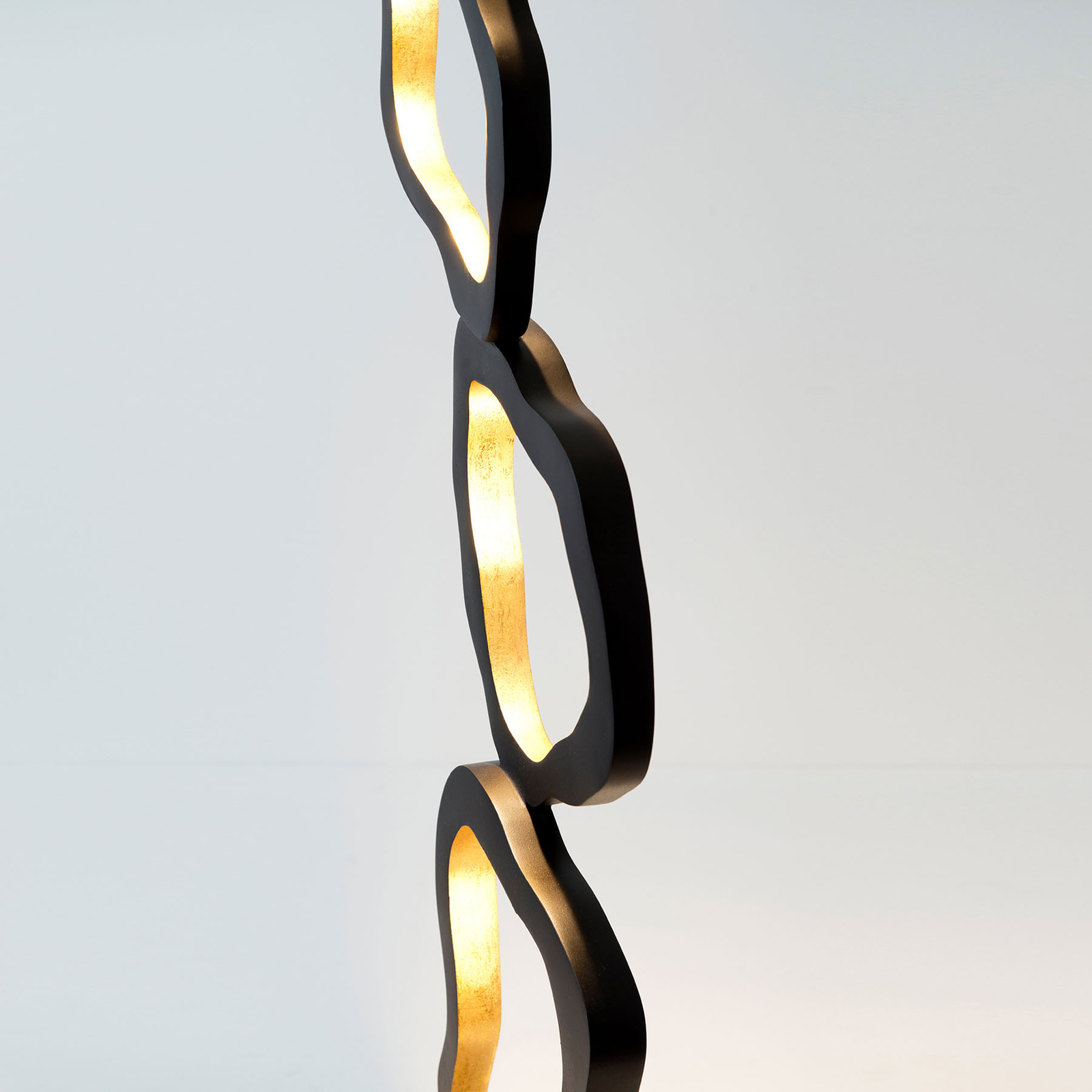 LED-gulvlampe Infernale, med fem lamper