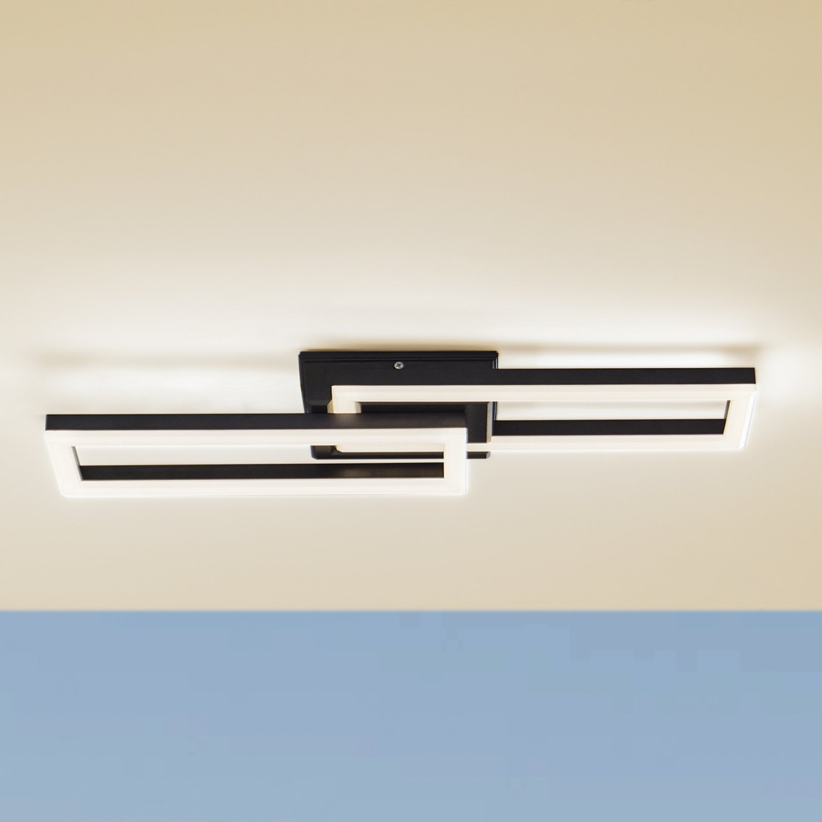 Lindby Plafonnier d'extérieur LED Finian, 64cm x 21cm, CCT à intensité