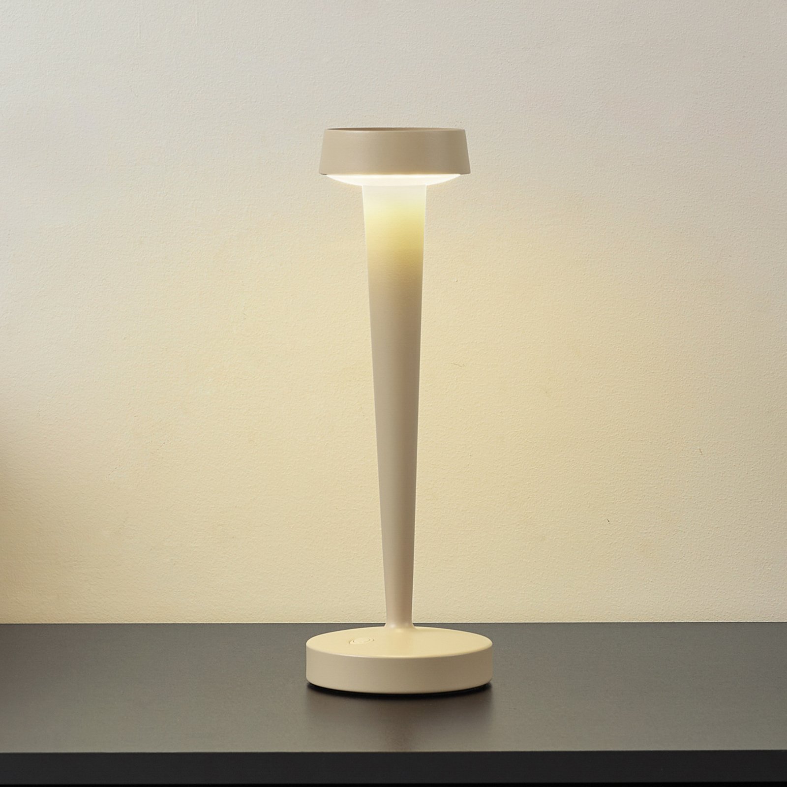 Lucande LED-Akku-Kerzenständer Lea, Vase, beige, 28 cm