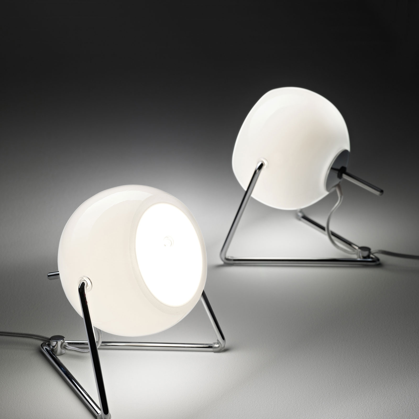 Fabbian Beluga White szklana lampa stołowa, Ø 9 cm