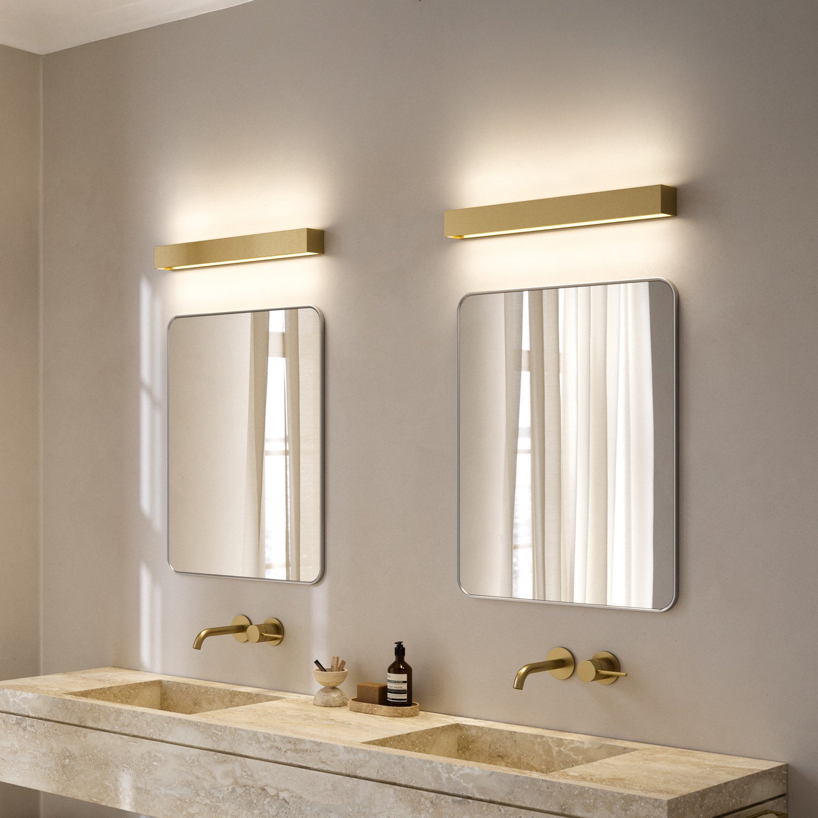 Linea W3 LED-Wandlampe messing 60cm, CCT, IP20 - Light-Point