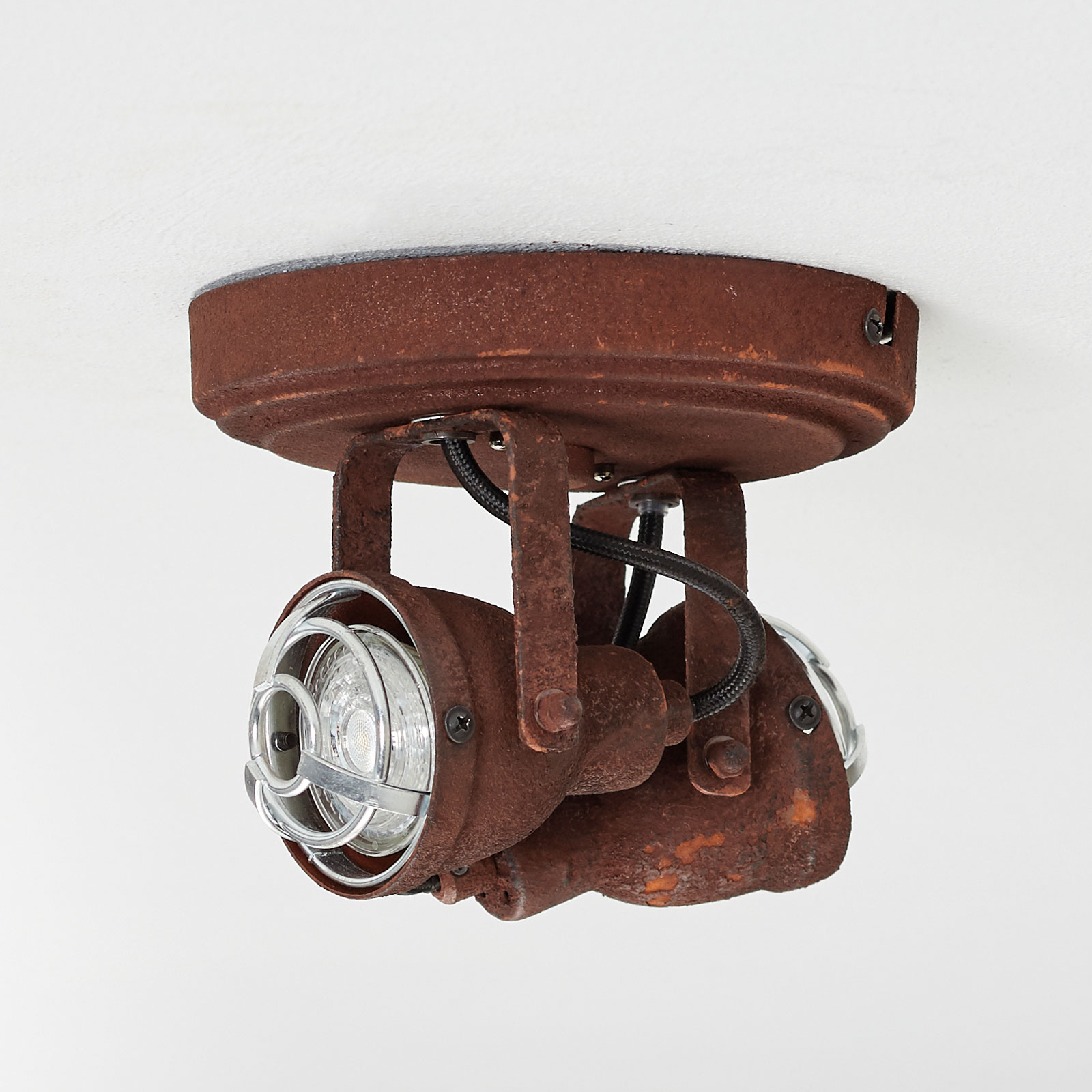 Two-bulb ceiling light Bente in a rust finish