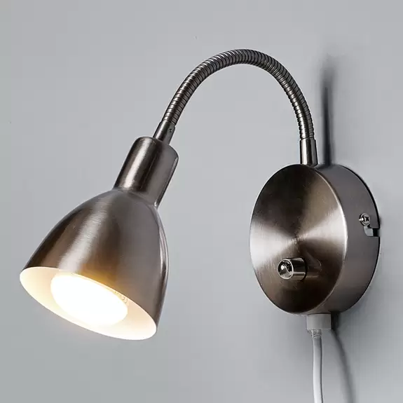 Lampenwelt Lindby Amrei Wandlampe, dimmbar, nickel matt