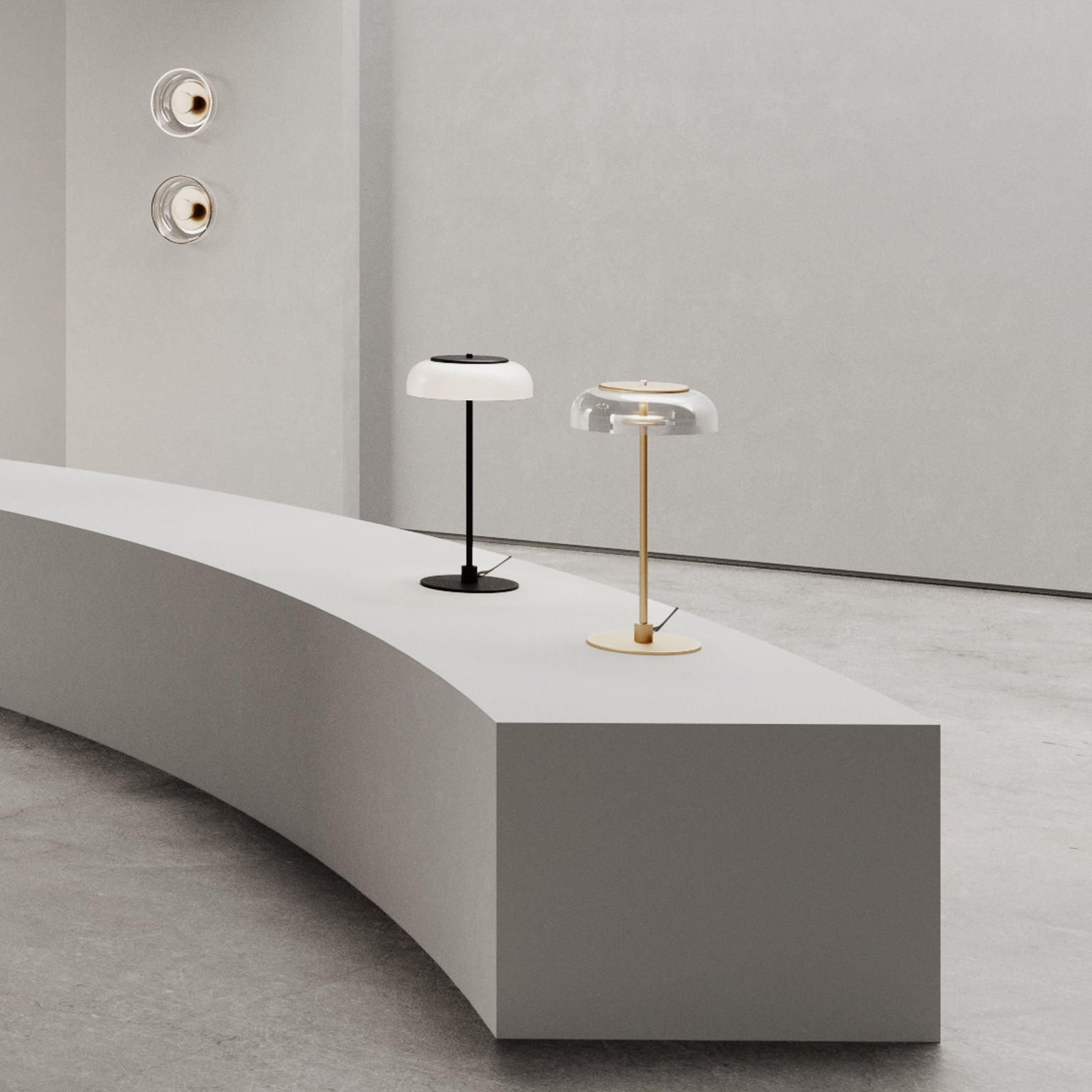 Nuura LED stolní lampa Blossi, výška 43 cm, zlatá/čirá