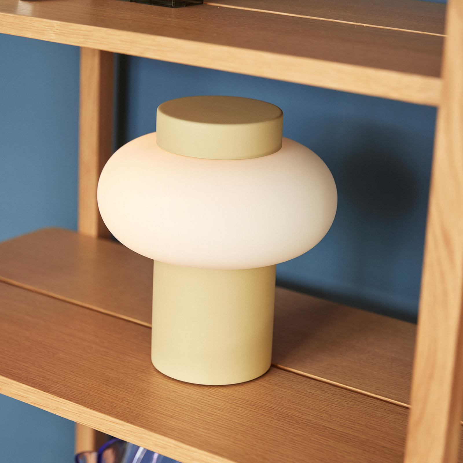 Camp Lampe de Table H25 Opal/Yellow - Hübsch